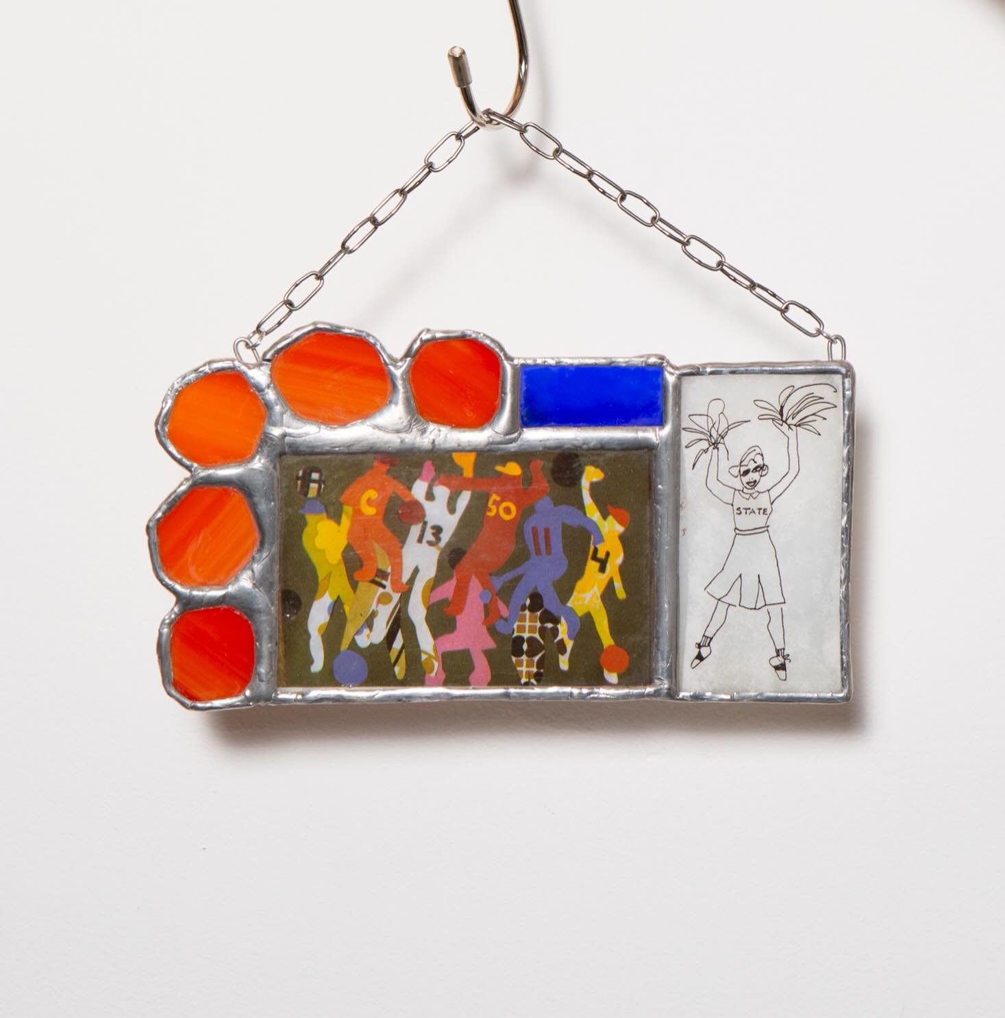 stained glass by me, gorg photos by @melkagerer 

dropping some new glass soon // hit up mel for all your photography dreams

#stainedglass #solder #soldering #glassartwork #recycledart