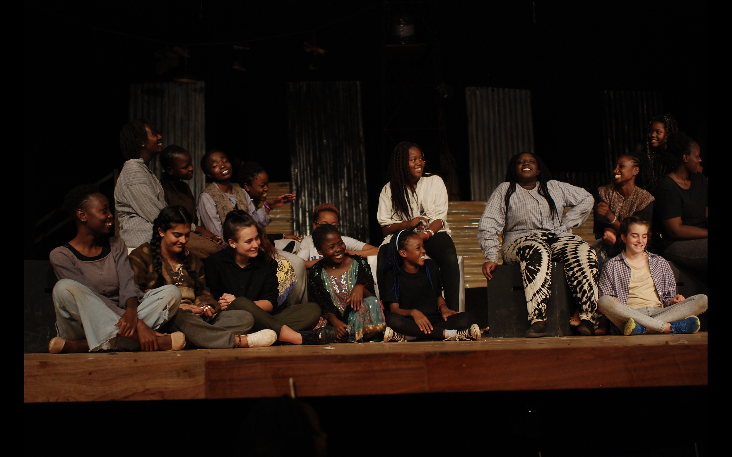 movie star girls happy.png