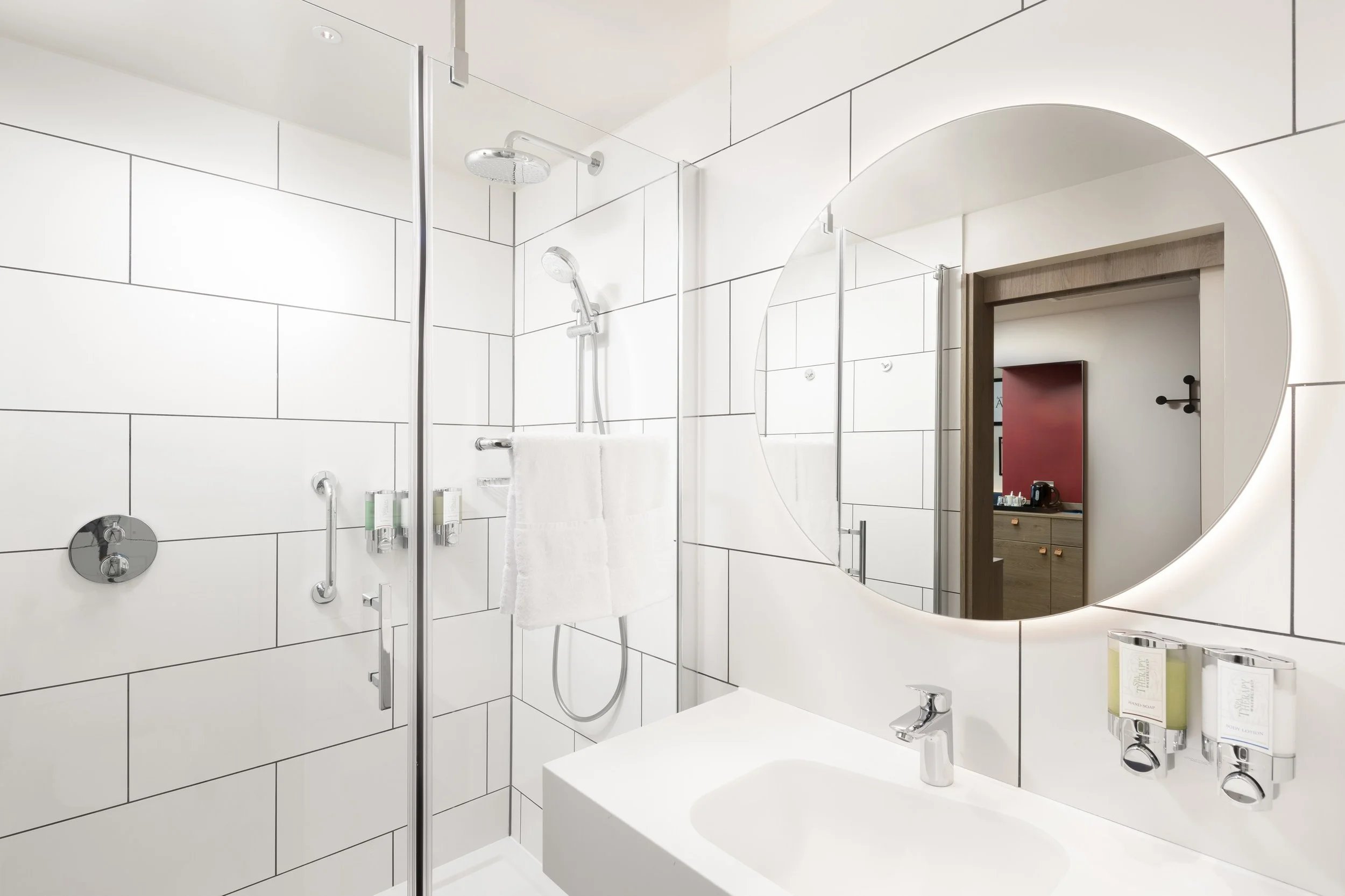 8 Hampton Hilton London City (2).jpg