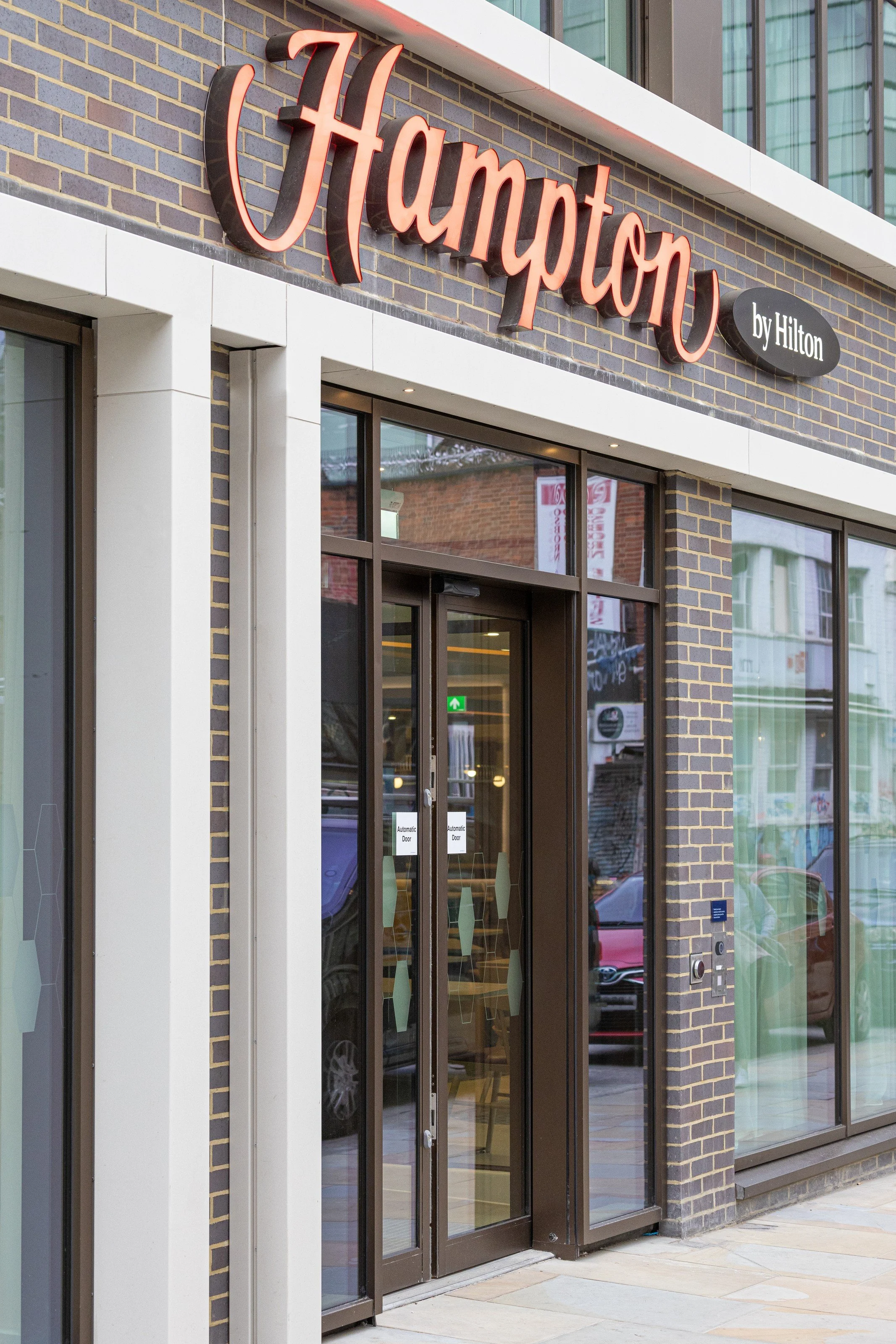 2 Hampton Hilton London City.jpg