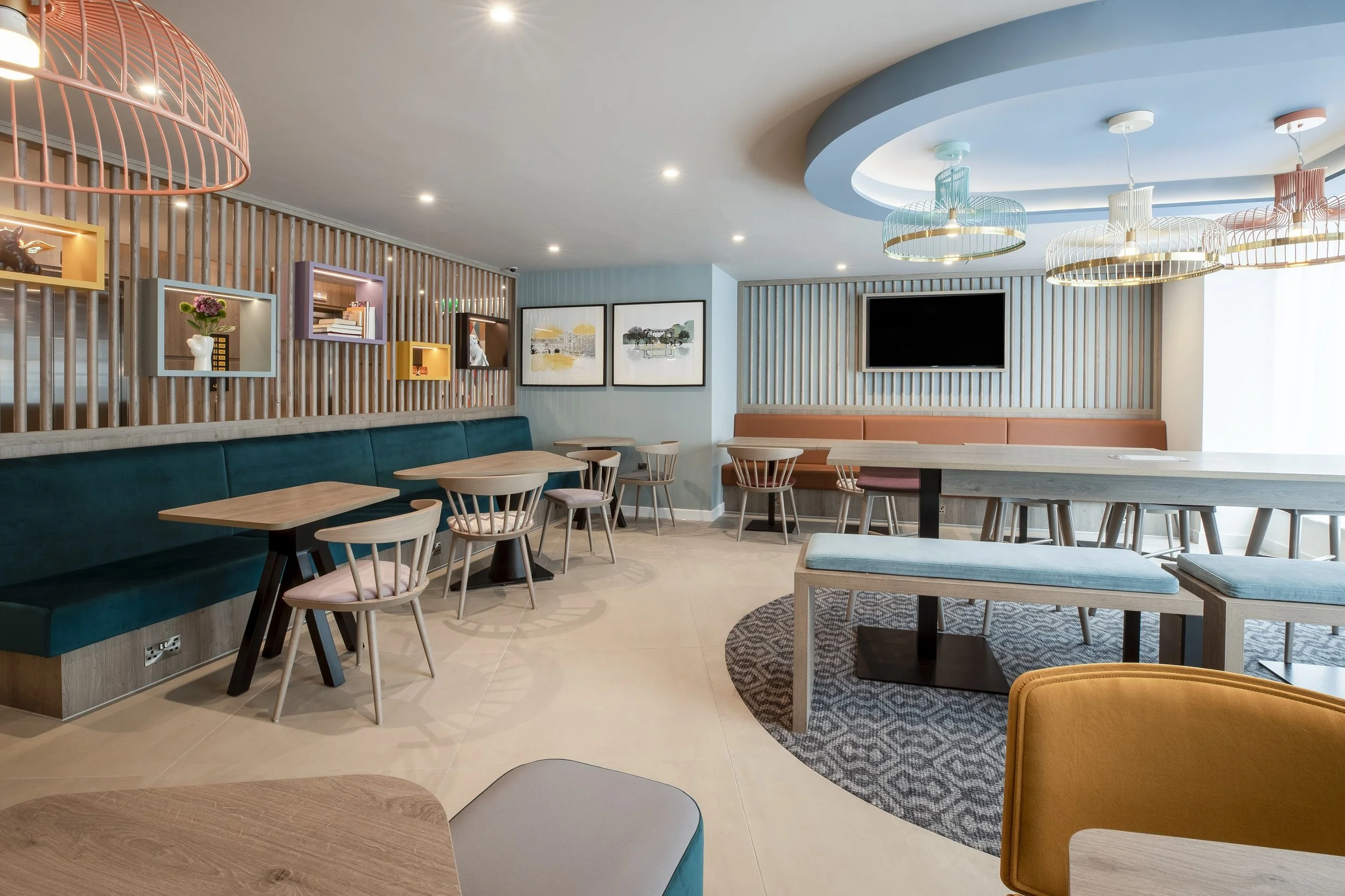 6 Hampton Hilton Bath.jpg