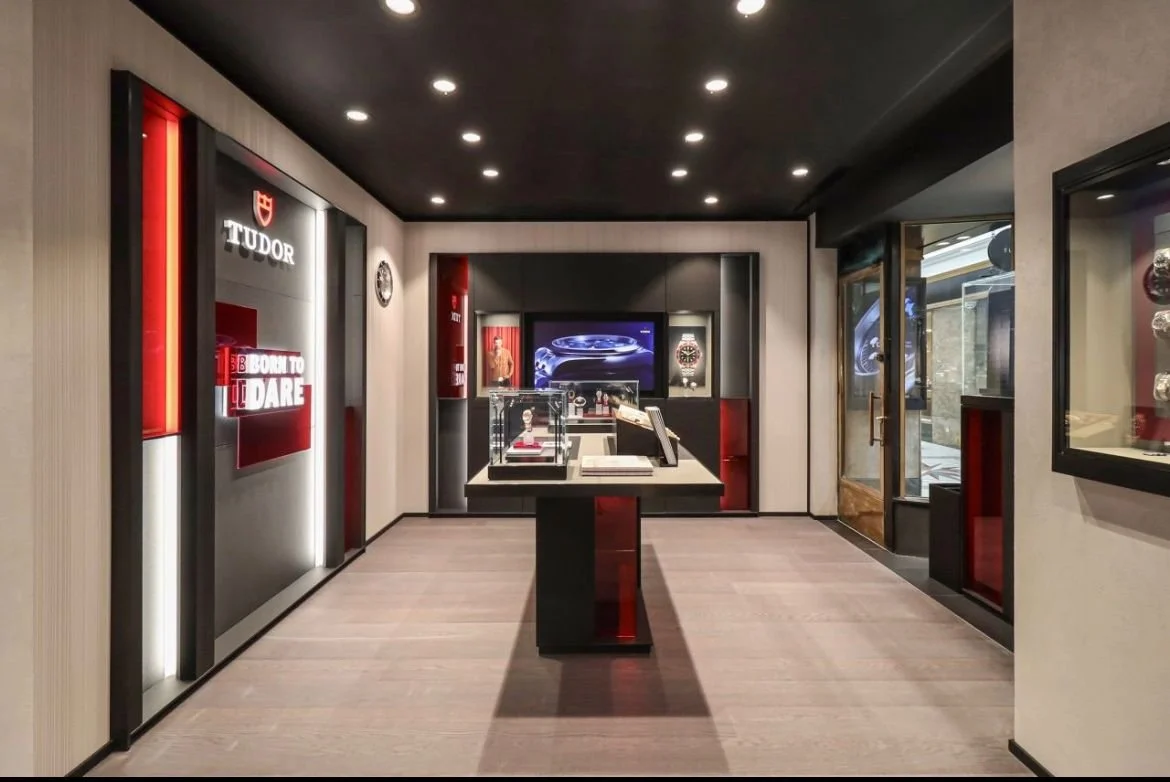 4 Queen's Arcade.jpg