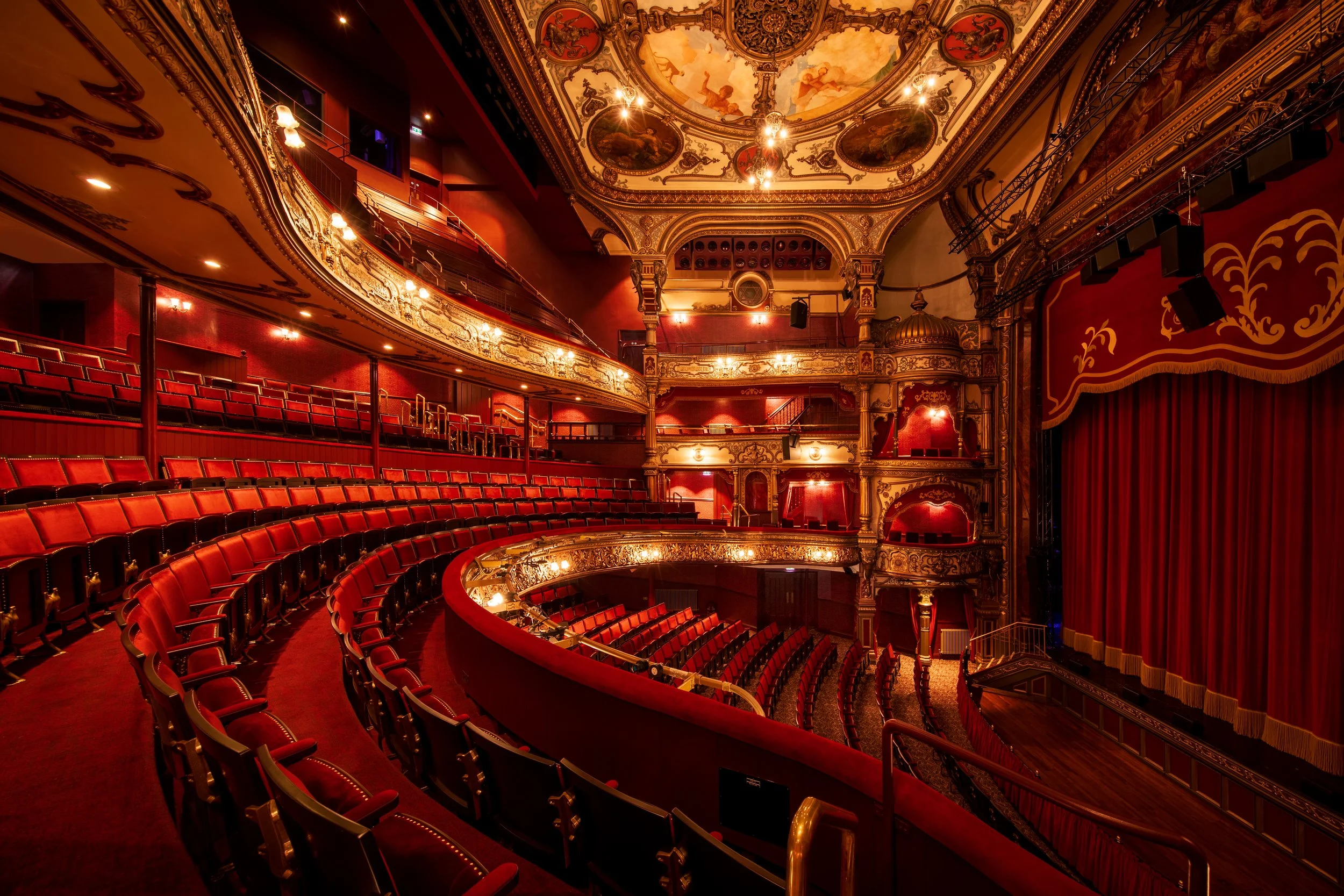 2 Grand Opera House.jpg