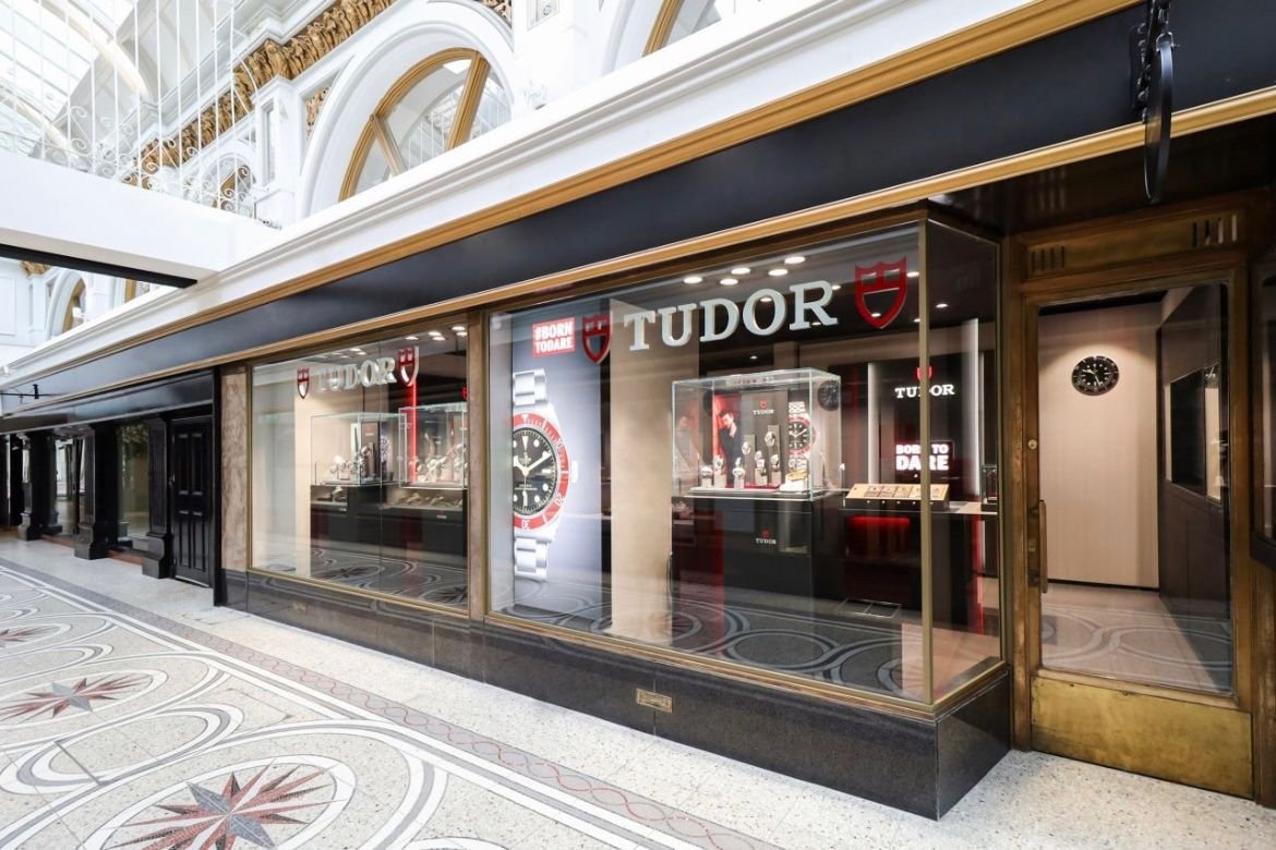 5 Queen's Arcade.jpg