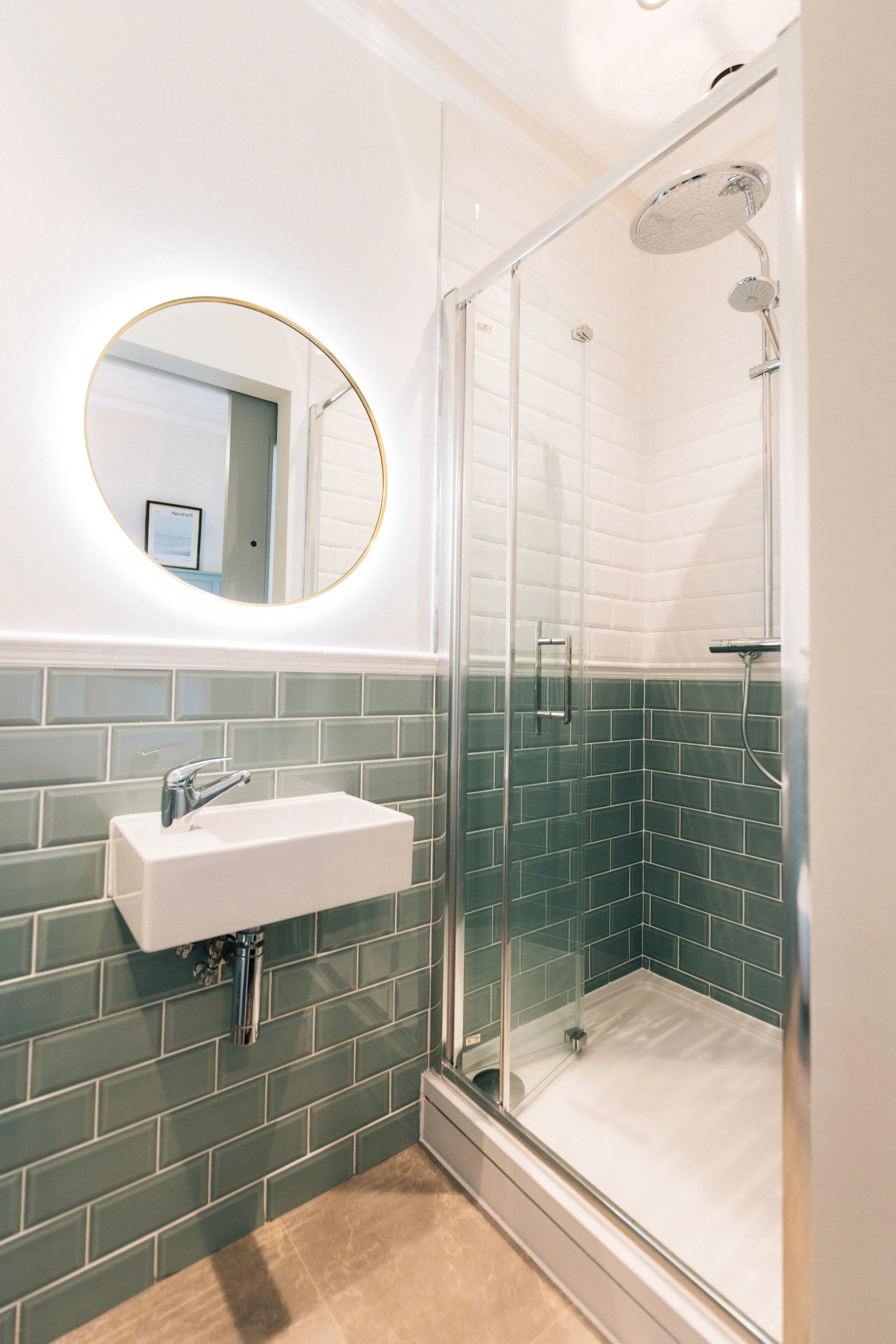 9 Bank Apartments.jpg