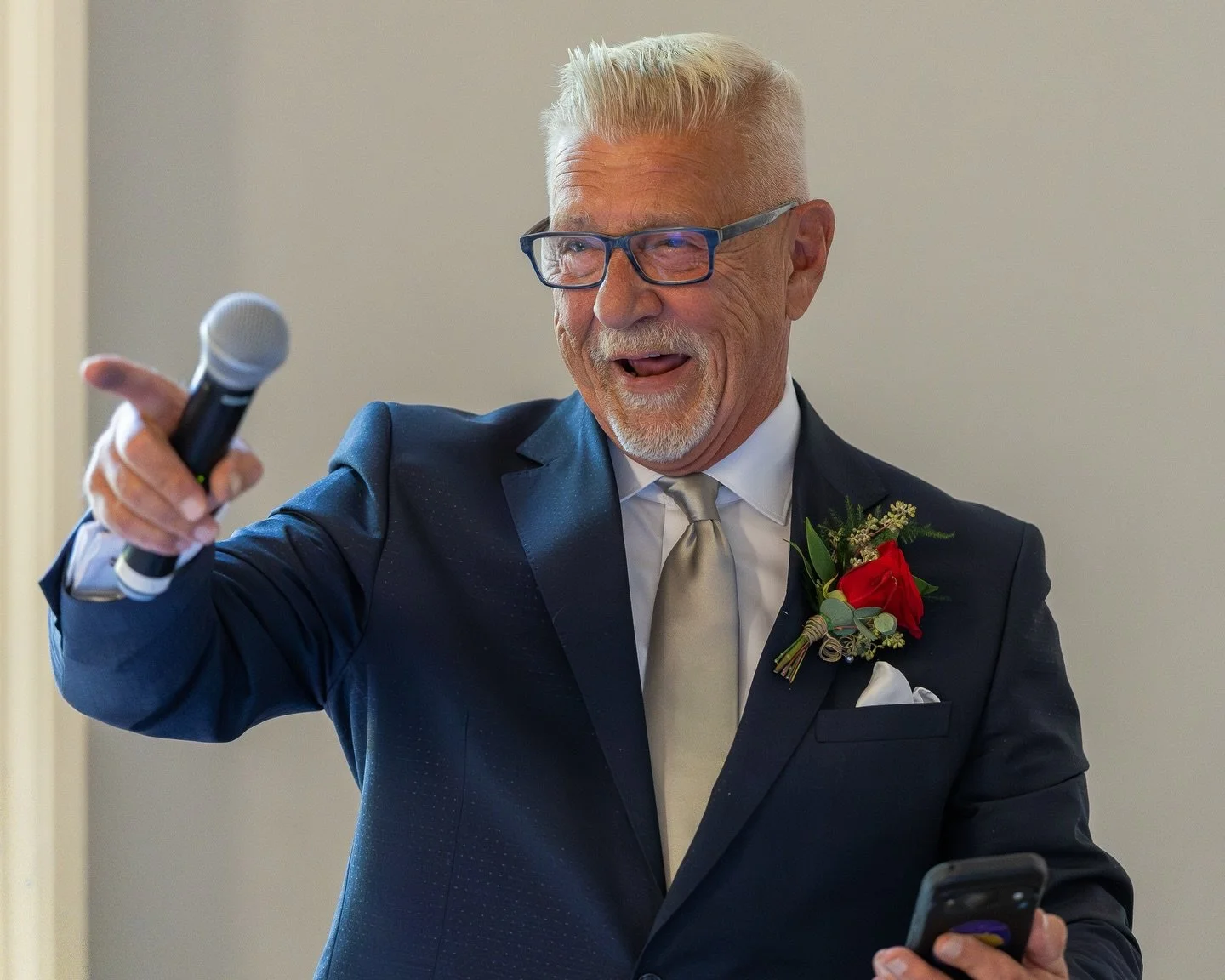 A well-timed anecdote from the father of the bride.

Natural wedding photography across Hertfordshire, London &amp; the South-East 📸

#HertfordshireWeddings
#LondonWeddingPhotographer
#UKWeddingPhotographer
#DocumentaryWeddingPhotography
#SteveLynes