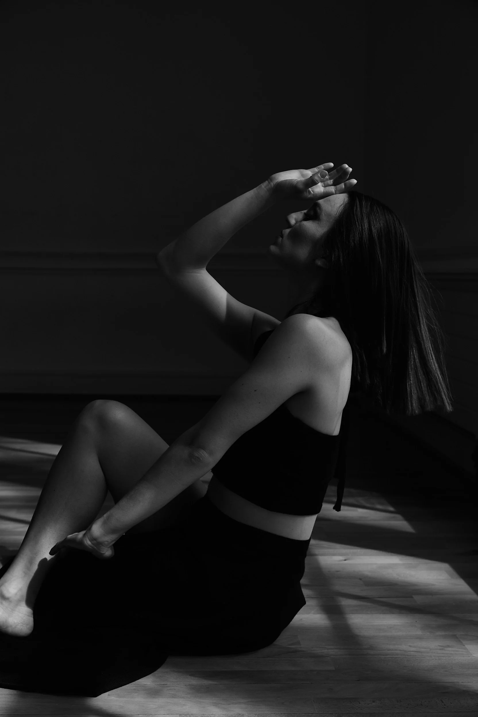 Dominique 18thApril_MONOCHROME-1306-Black skirt_LR1652541421750.jpg