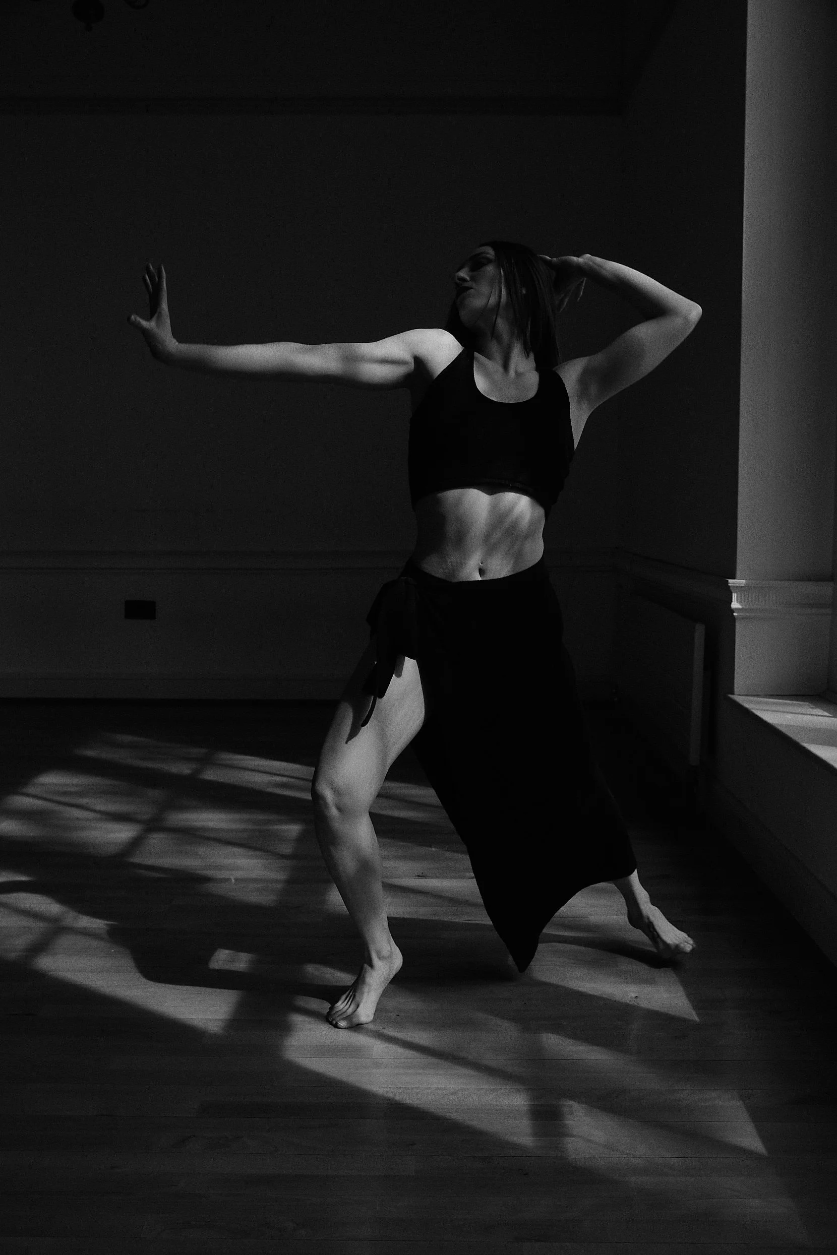 Dominique 18thApril_MONOCHROME-1271-Black skirt_LR1652541421747(1).jpg