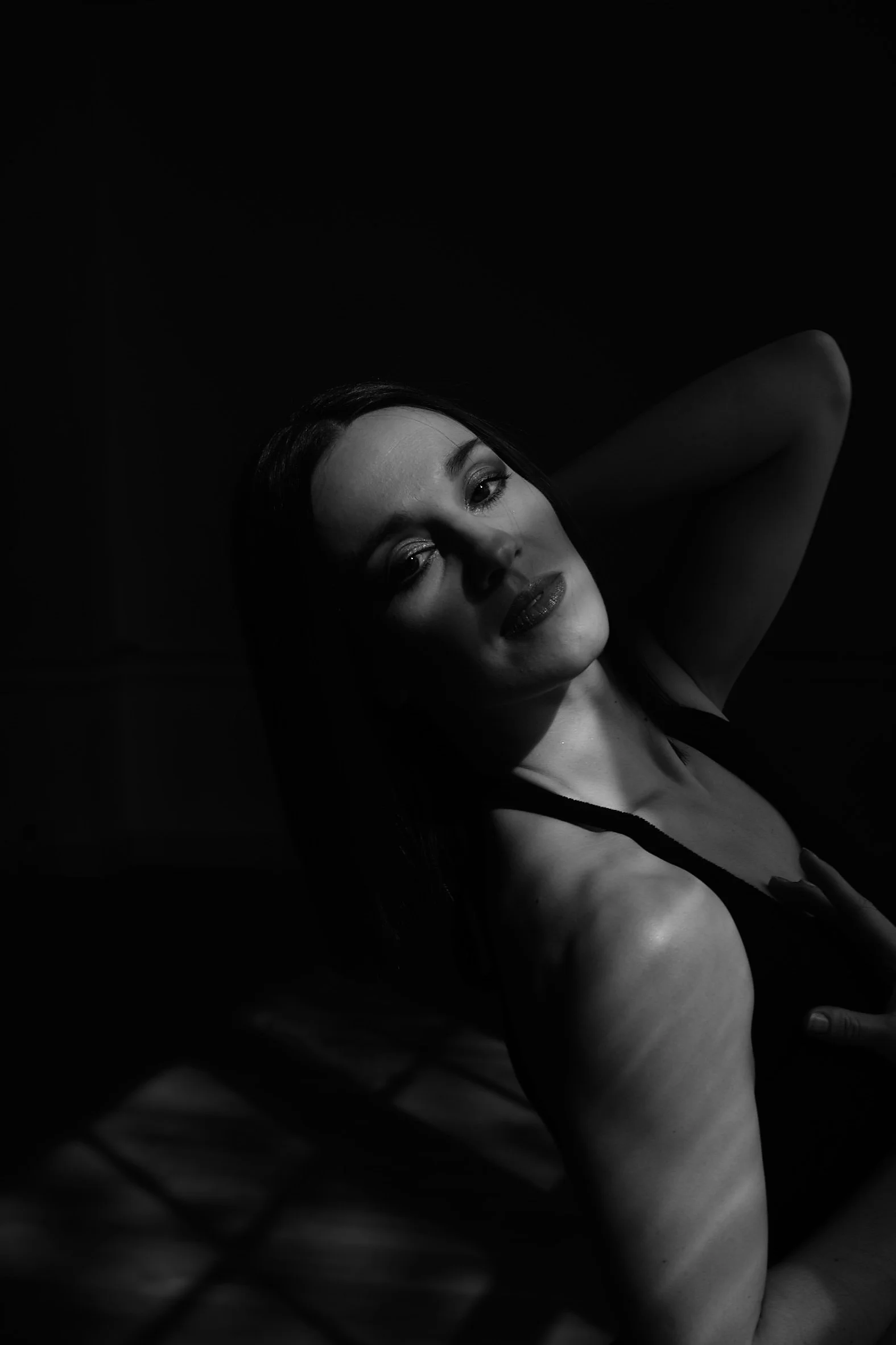 Dominique 18thApril_MONOCHROME-1292-Black skirt_LR1652541421748.jpg