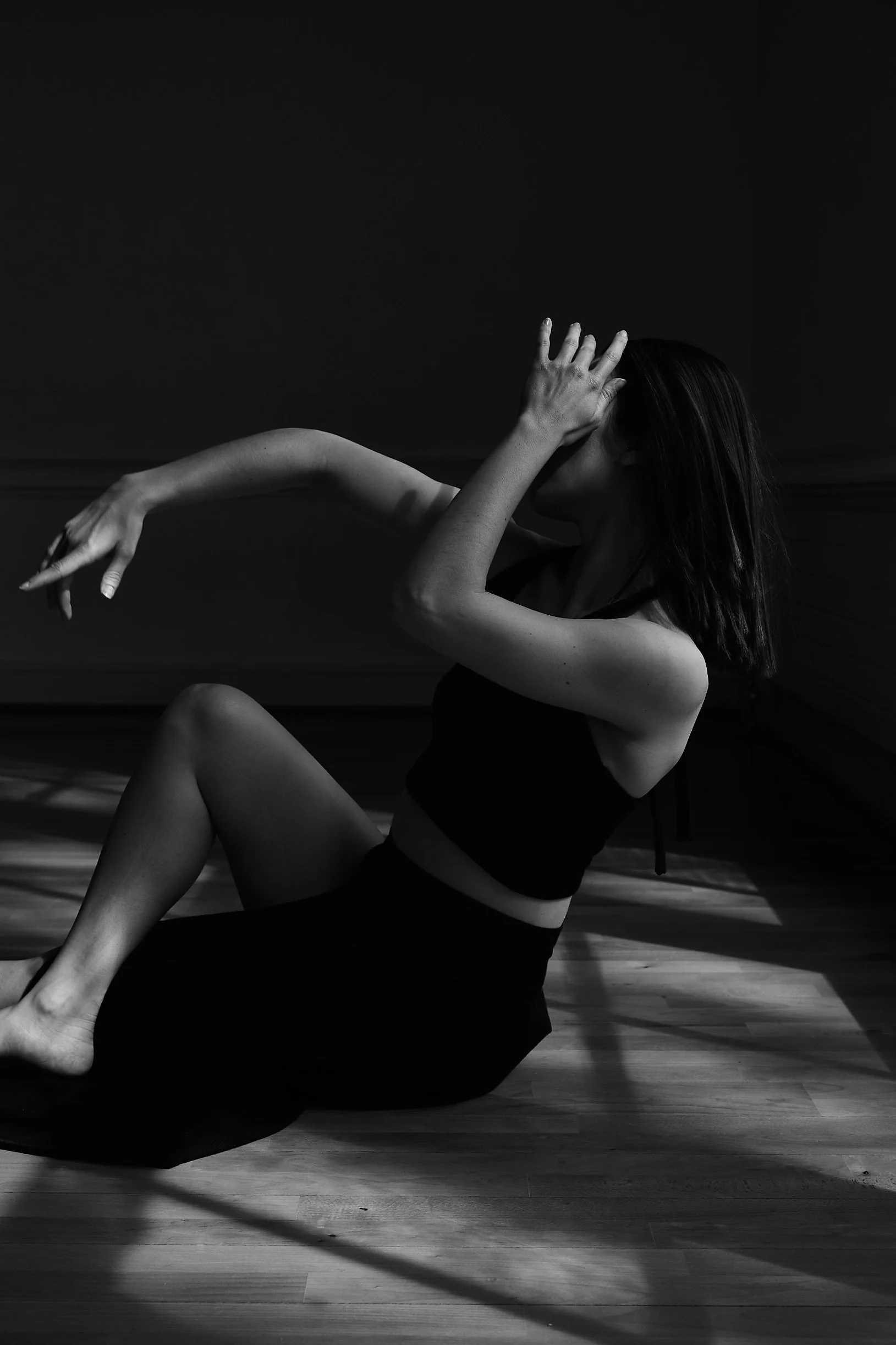 Dominique 18thApril_MONOCHROME-1309-Black skirt_LR1652541421750.jpg