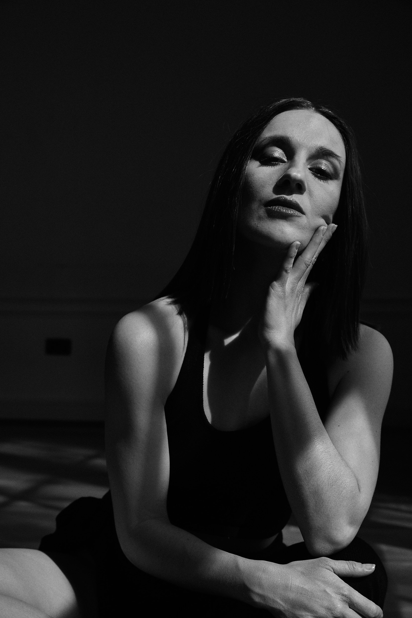 Dominique 18thApril_MONOCHROME-1330-Black skirt_LR1652541421751.jpg