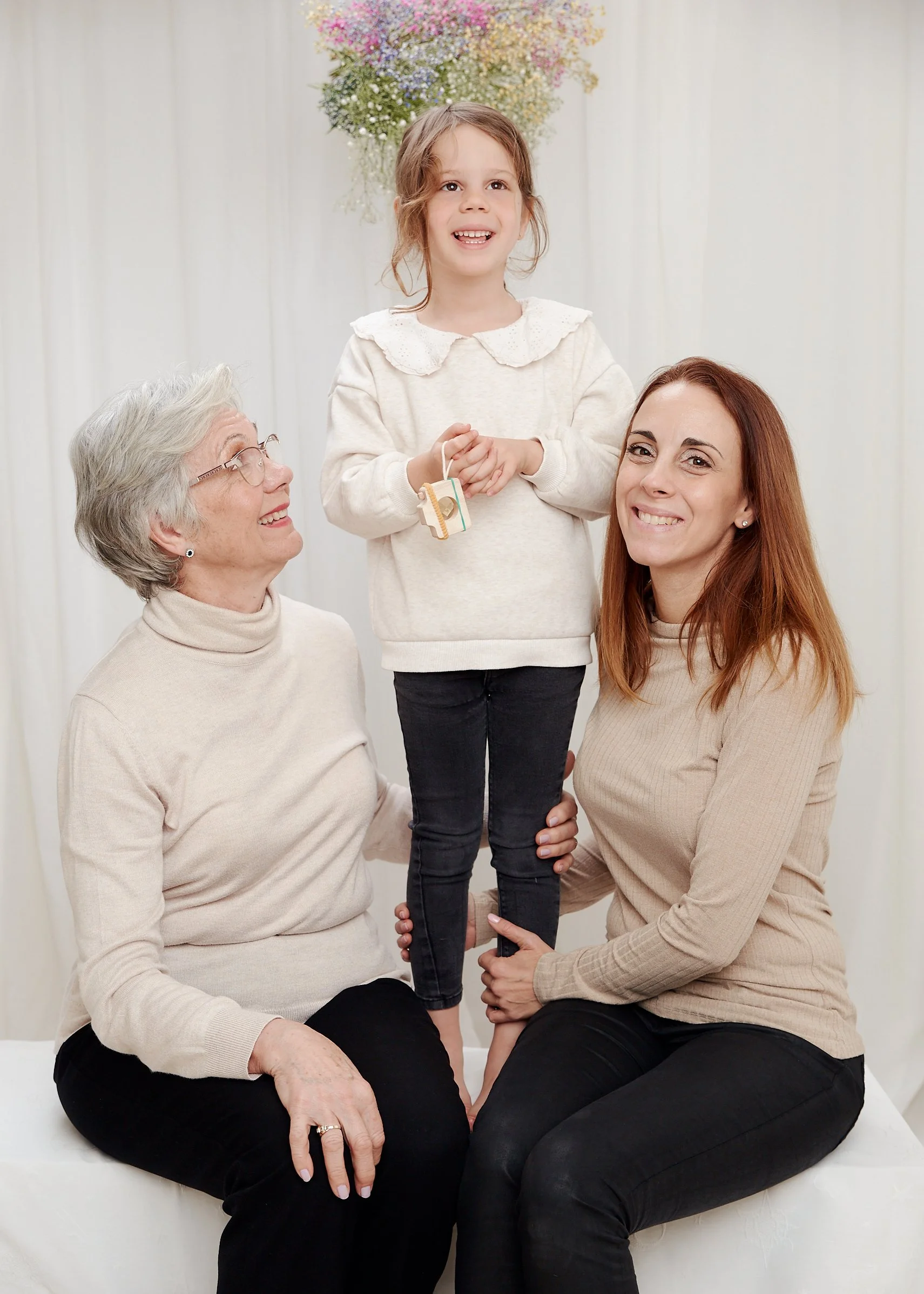 DUNIOL CHICAS_MARZO24-chicas-duniol-Trabajo _0407.jpg