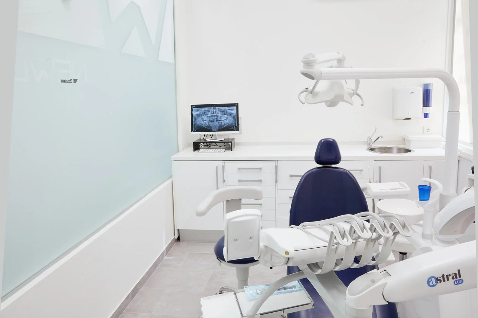 Gabinete 1-Clinica New Dental 2024-IDP_2106.jpg