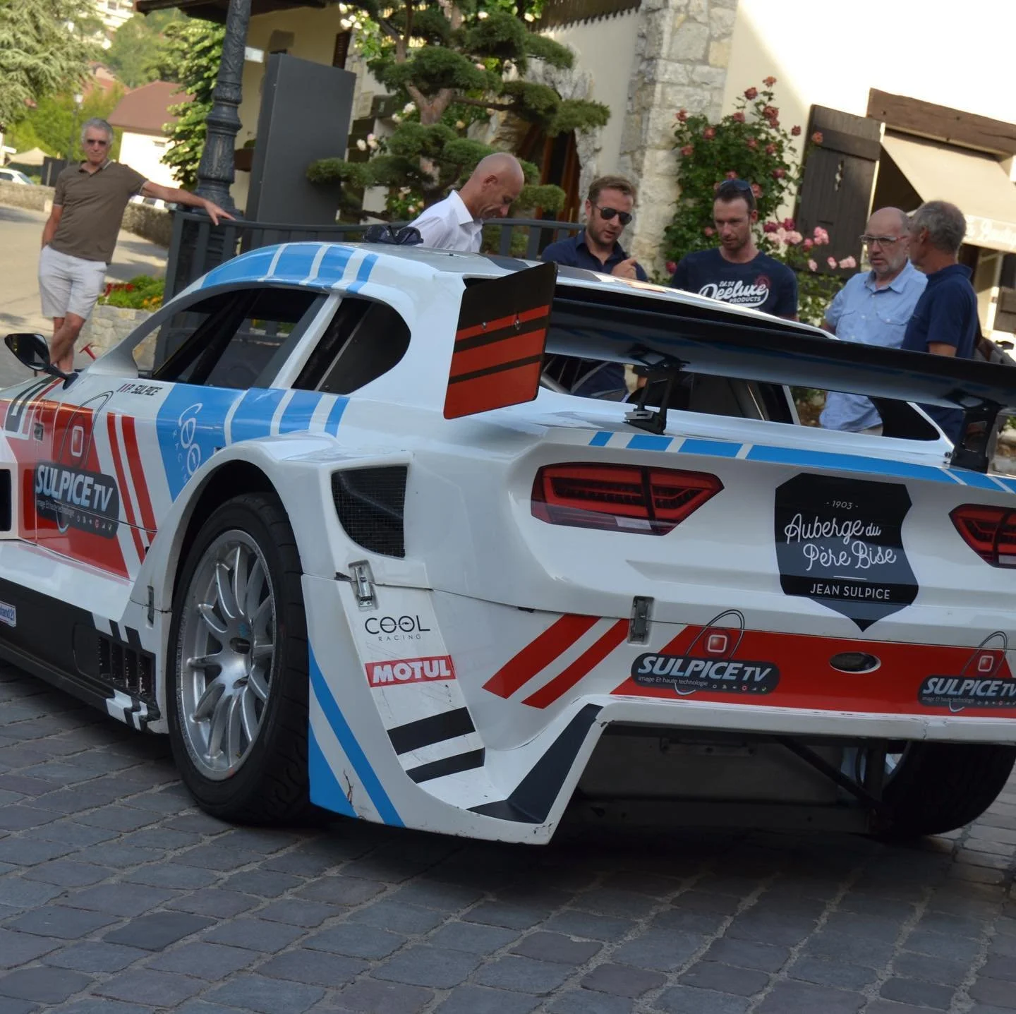 D&eacute;tails
.
.
.
.
@coolracing @fusalp @jeanlainautomobiles @aubergeduperebise @jeansulpice #patricesulpiceracing #MonGrandDefi2024 #auto #motorracing #24heuresdumansofficial #24heuresdumans #Fusalp #artdumouvement #jeanlain #mitjet #handicap #cy