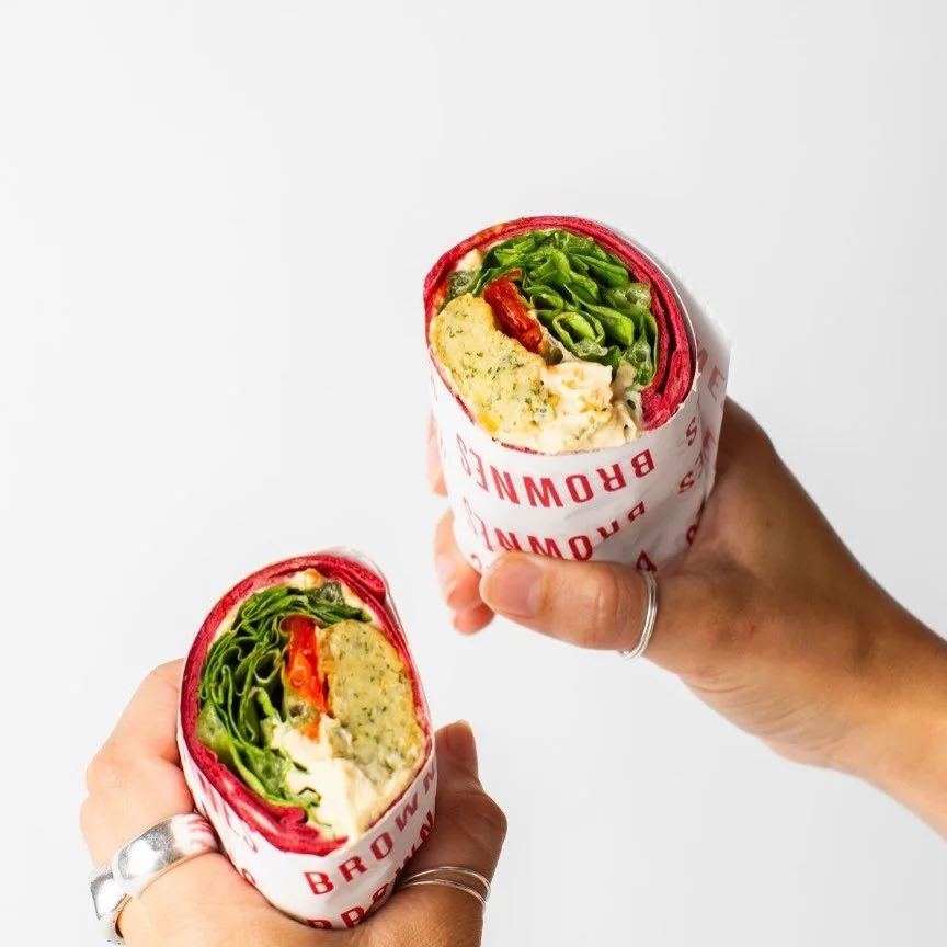 Crispy falafel, creamy hummus and fresh greens all wrapped up perfectly 🌿🌯
Simple, wholesome and full of flavour, a Brownes favourite for a reason 😍

Enjoy it in our beautiful caf&eacute; in the heart of Sandymount ☕️✨
or order for delivery and en