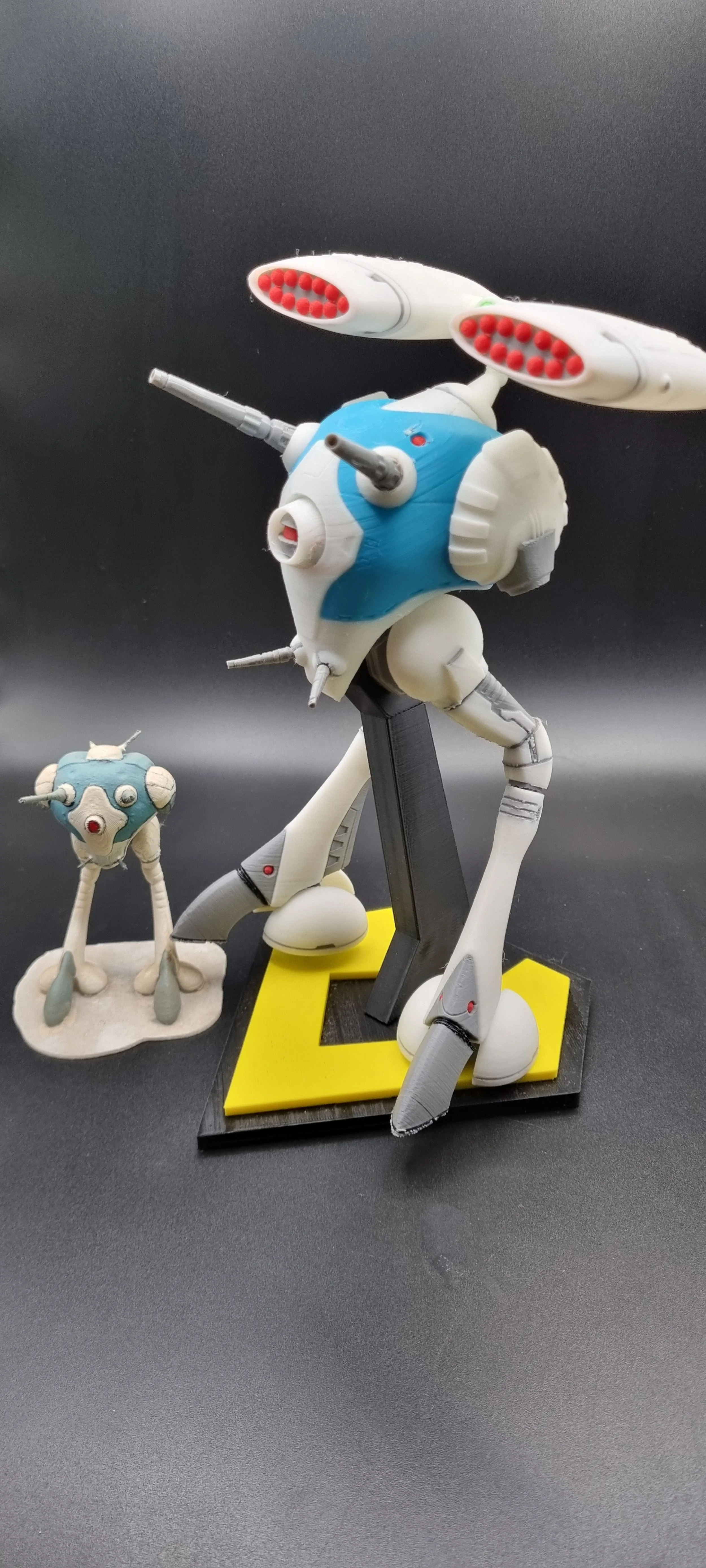 one of our first prints painted seven years ago to our very large battle pod (1:72) printed in colour at the end of 2025