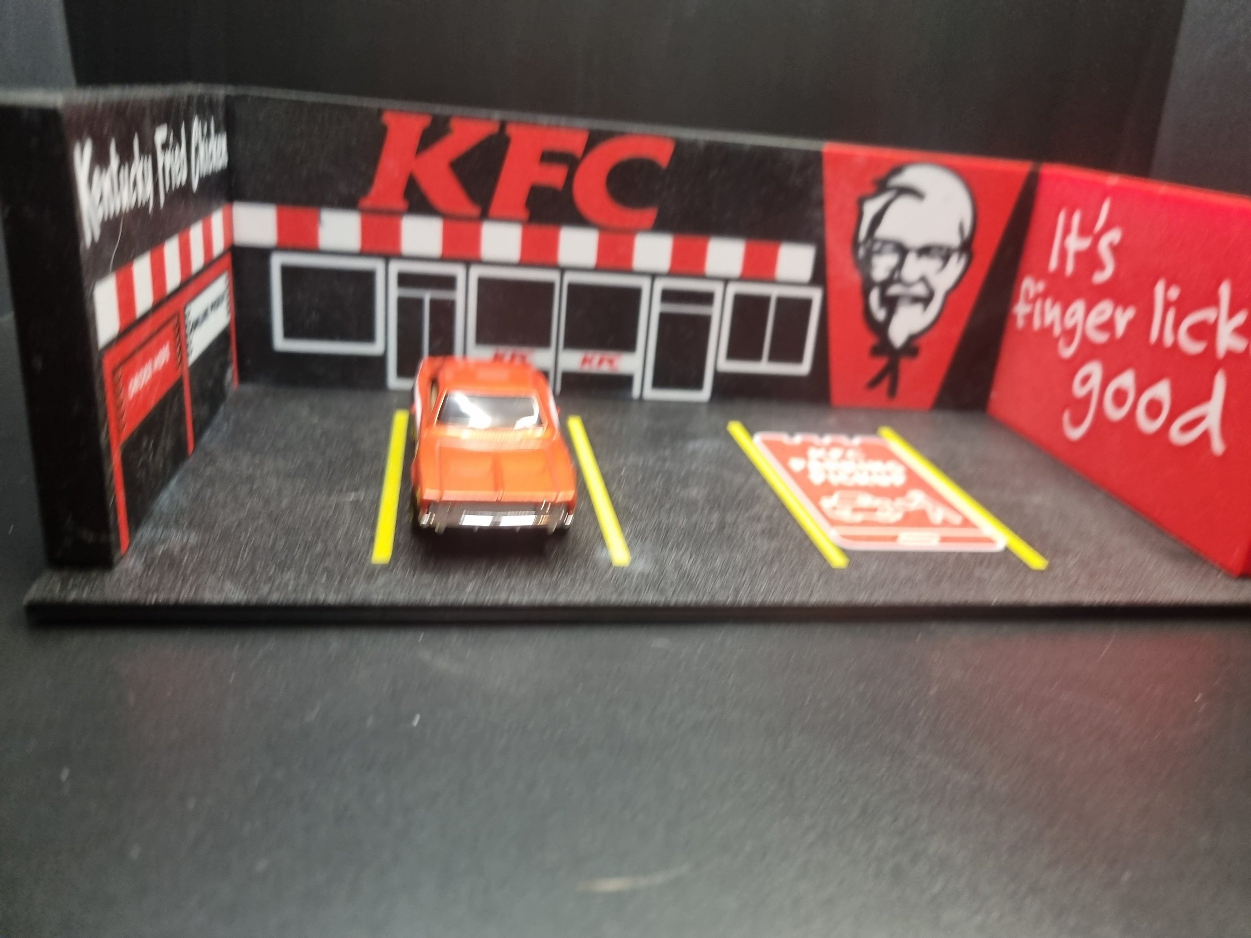 1:64 Scale Diorama display