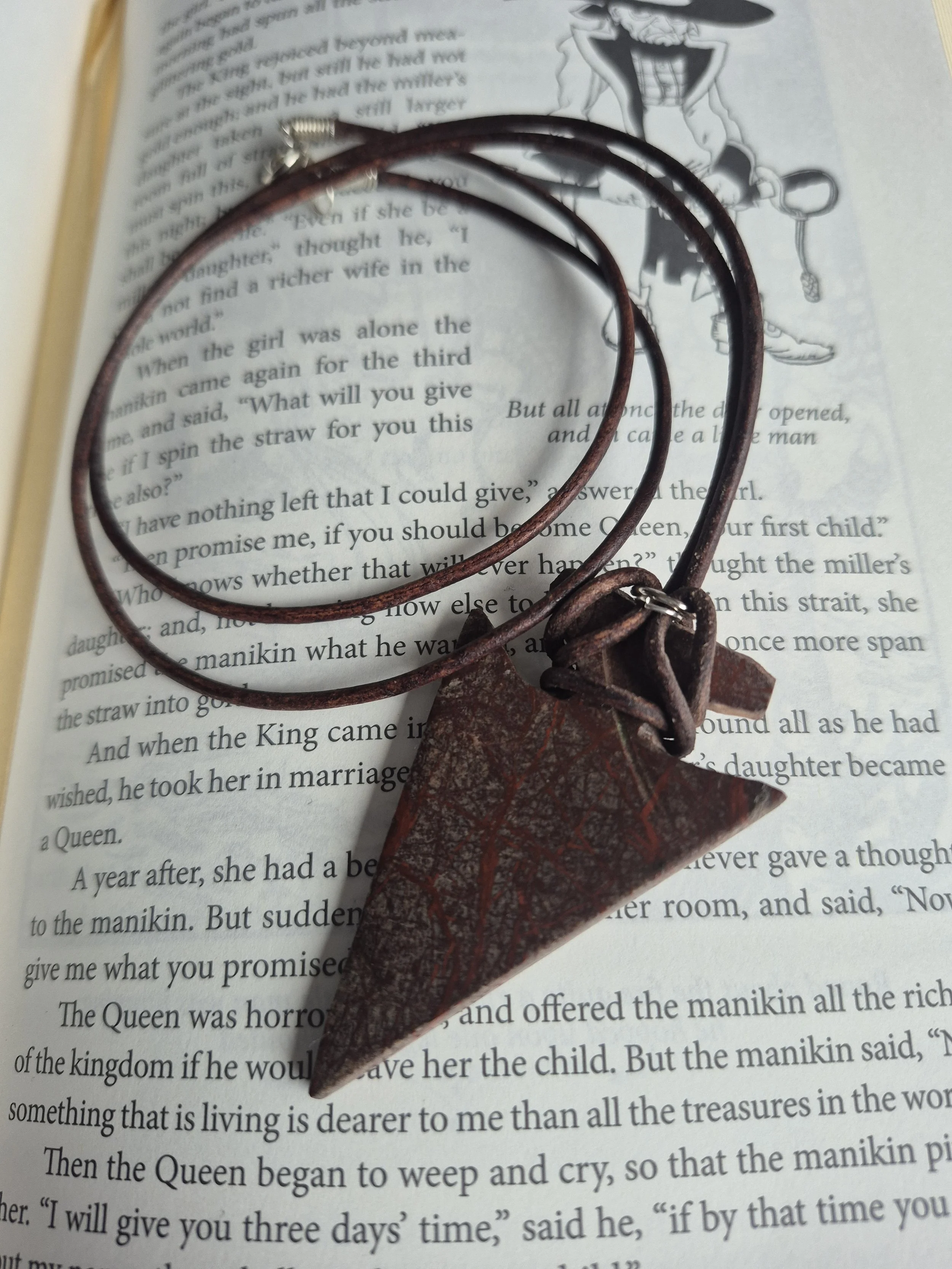 Stone Arrowhead Pendant