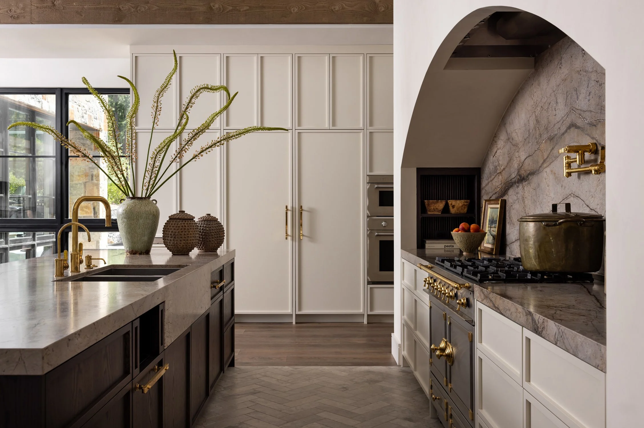 kitchen island and range