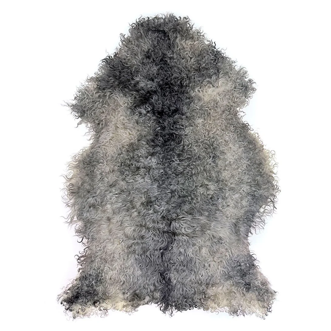 Eko gotländskt fårskinn – mjuka grå toner med levande struktur