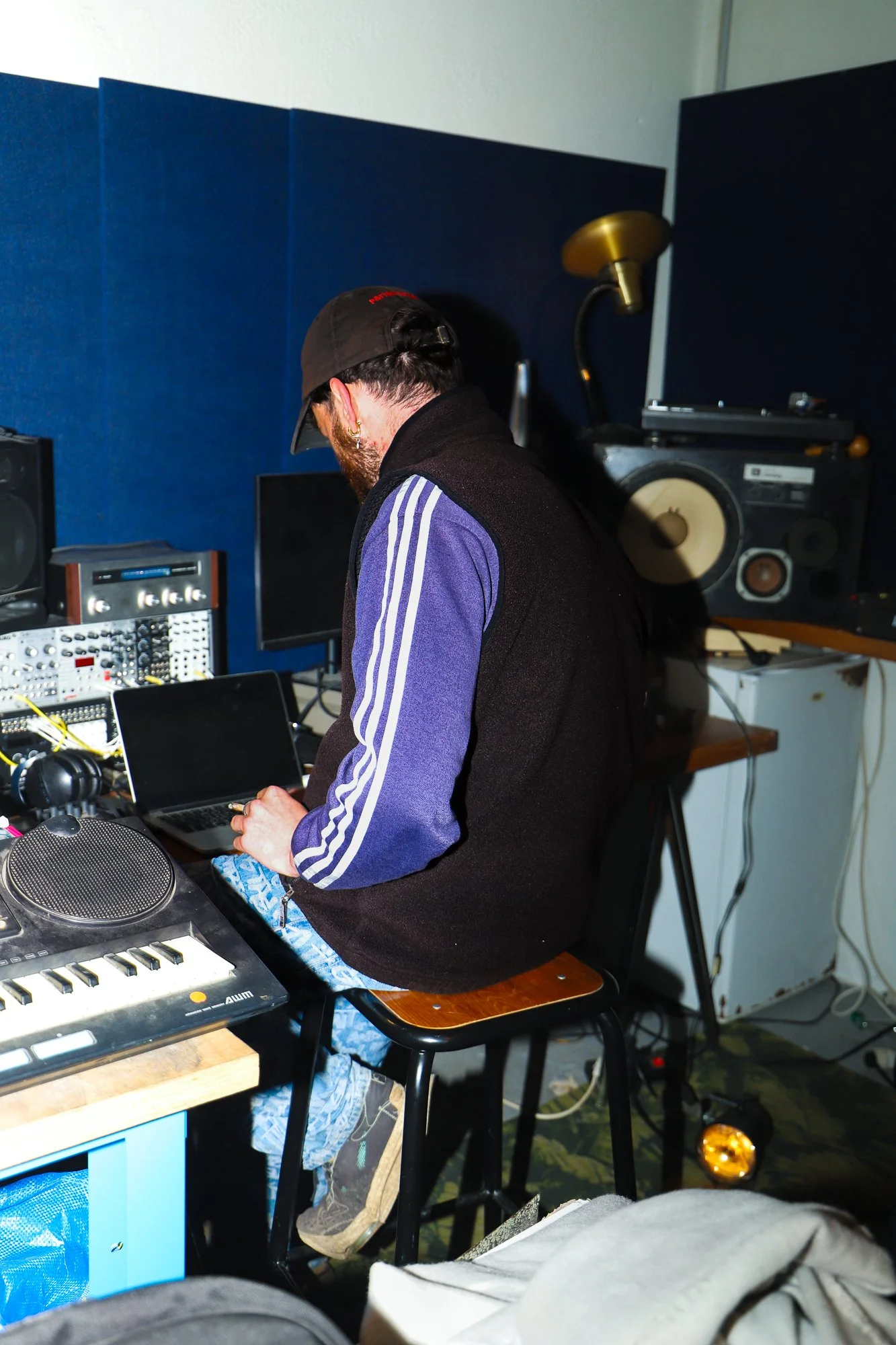 radiopoush8-9.jpg