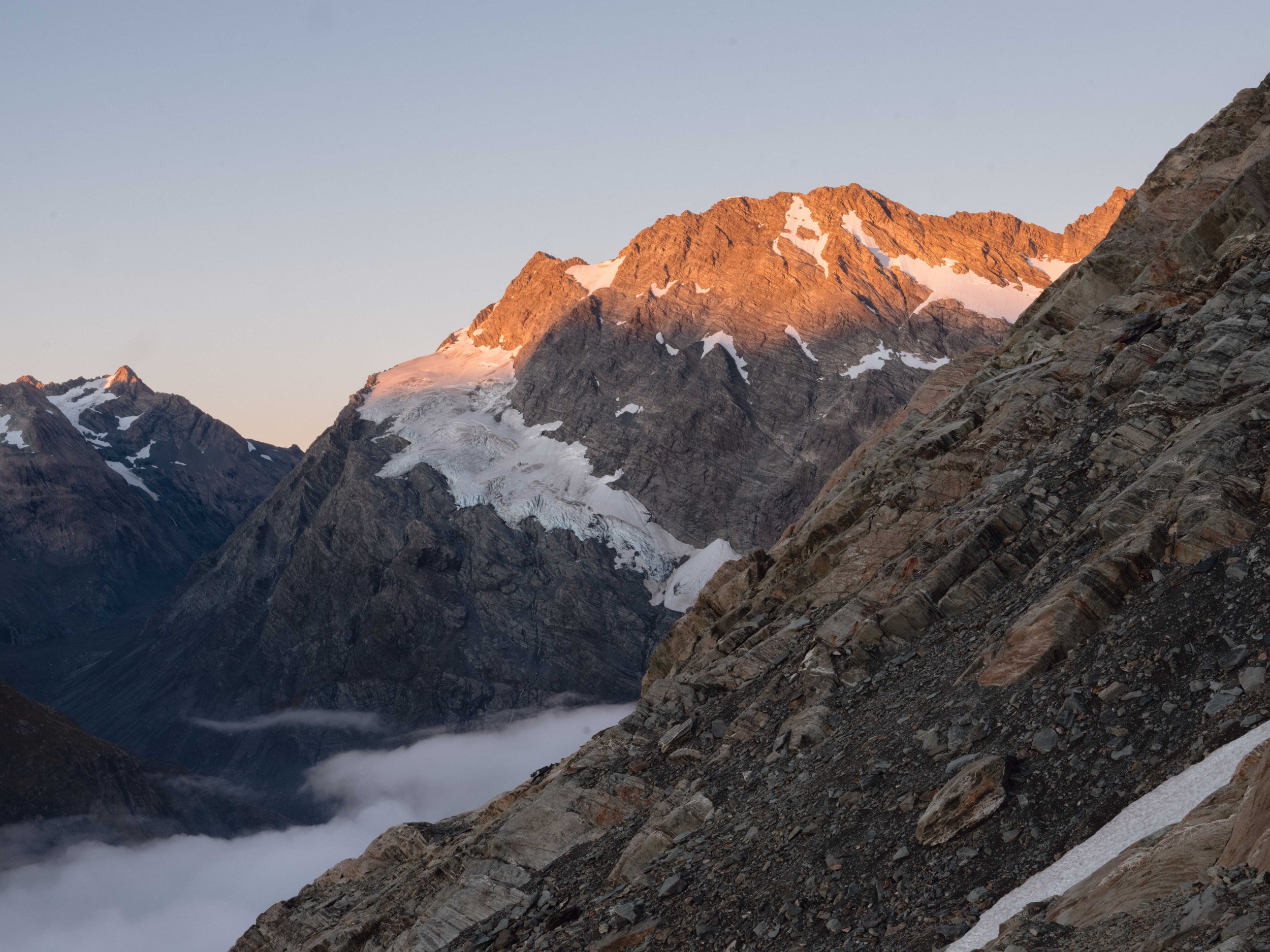 Lodestars Anthology: New Zealand