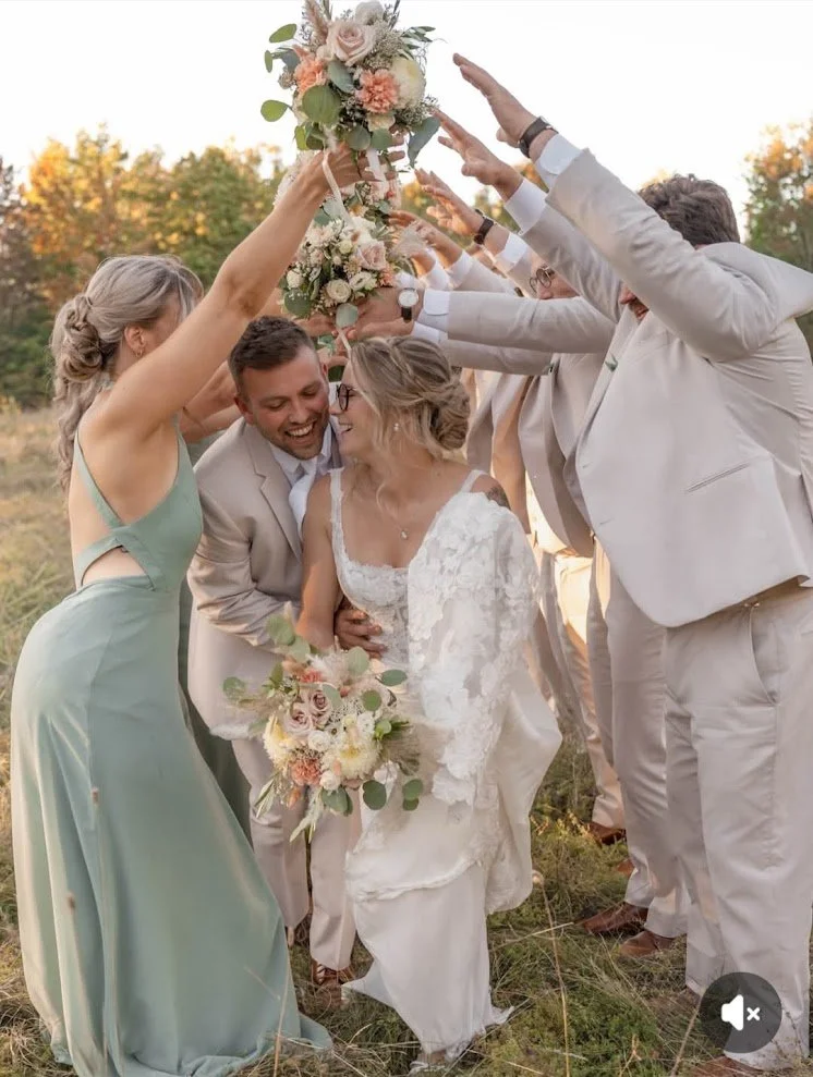 Tickle belly Hill Brittany wedding.jpg