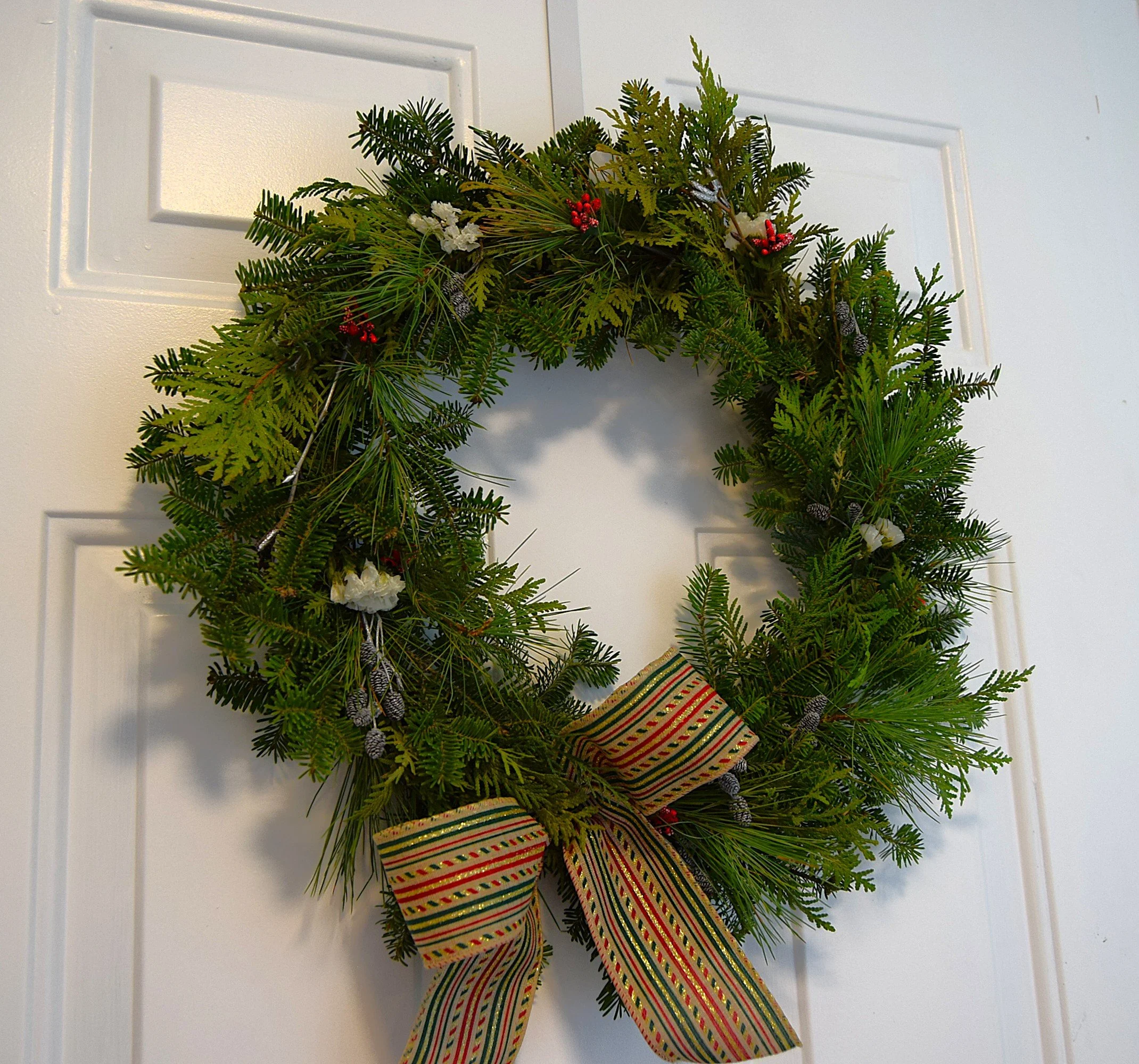 wreath with statice.JPG