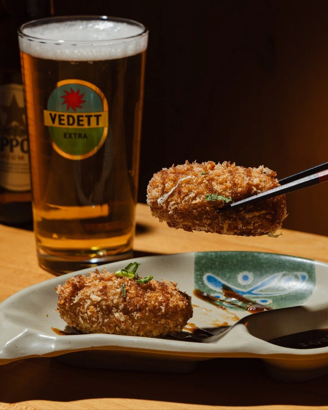 Croquettes surimi-pomme de terre. ✨
Croustillantes &agrave; l&rsquo;ext&eacute;rieur, fondantes &agrave; l&rsquo;int&eacute;rieur, parfaites avec une bi&egrave;re.

📍 129 Rue de Oberkampf, 75011 Paris
📞 01 43 55 13 63

📸 : @Pausecom.agency

#Cuisi