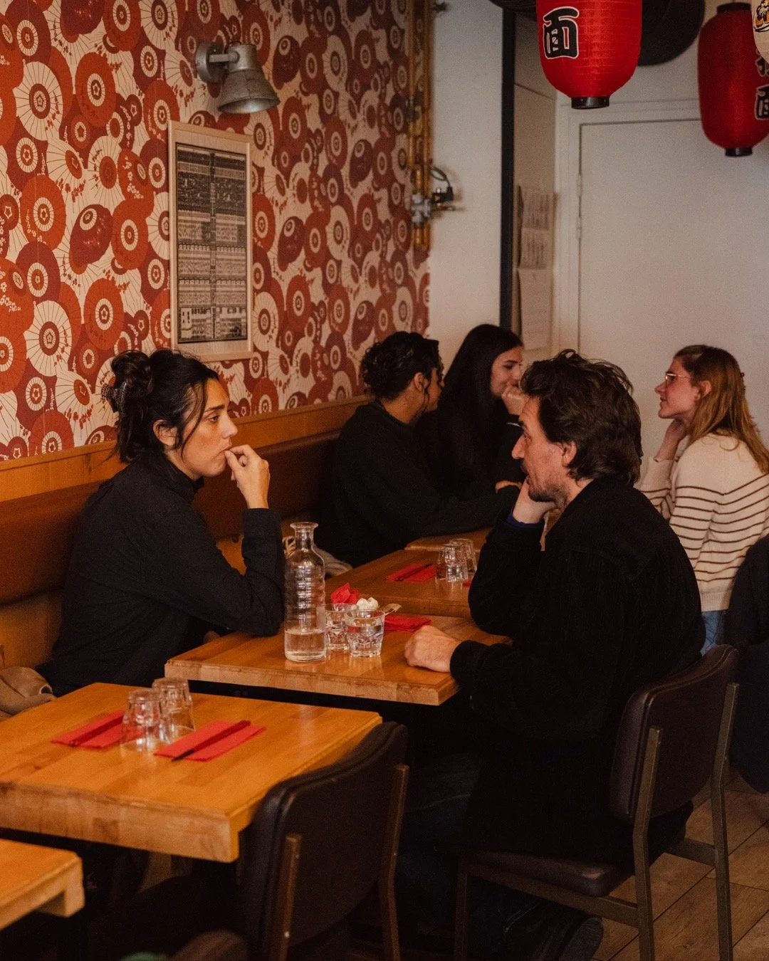 Ambiance conviviale et chaleureuse.
Un restaurant familial o&ugrave; l&rsquo;on partage de bons plats et de bons moments.✨

📍 129 Rue de Oberkampf, 75011 Paris
📞 01 43 55 13 63

📸 : @Pausecom.agency

#Cuisinedujapon #Paris11 #Japonais #AsianFood #