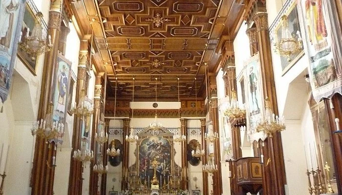 Intérieur de l'église dédiée à Santa Restitita, Lacco Ameno, île d'Ischia