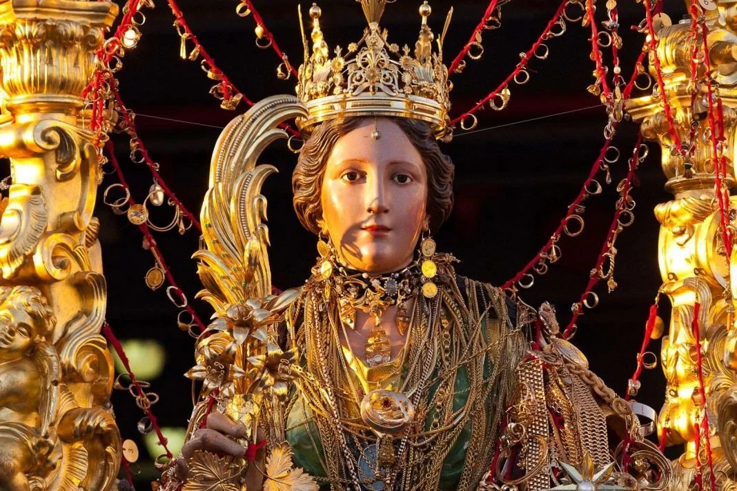 Statue de Santa Restituta lors des processions à Lacco Ameno, Ischia