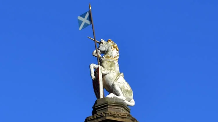 Licorne enchaînée au sommet de la Mercat Cross, Édimbourg