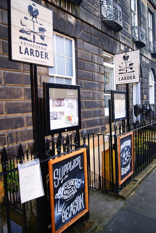 Devanture de l'Edinburgh Larder sur Blackfriars Street, café brunch à Édimbourg