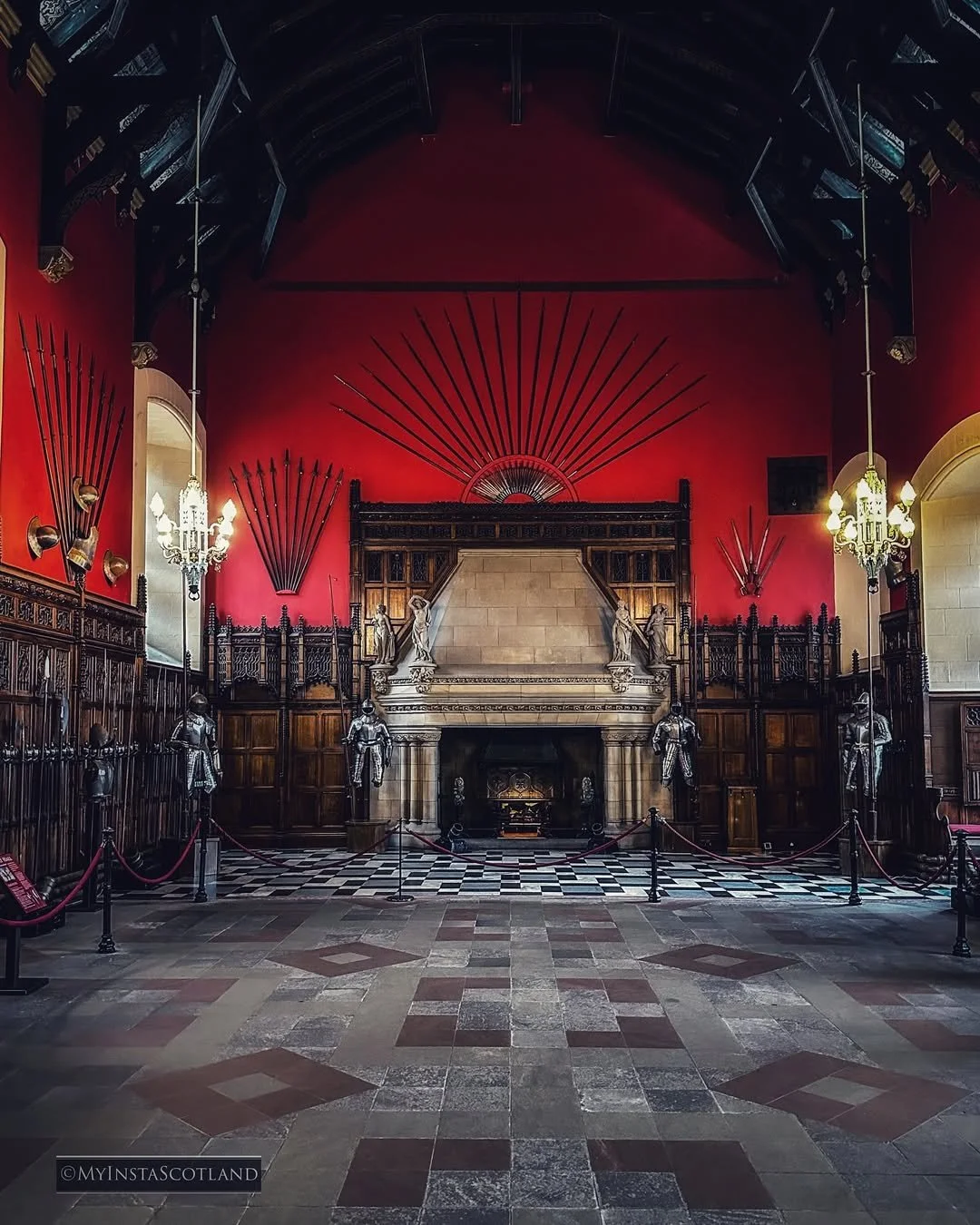 La Grande Salle du château d'Édimbourg, lieu du Black Dinner de 1440 qui a inspiré le Red Wedding de Game of Thrones