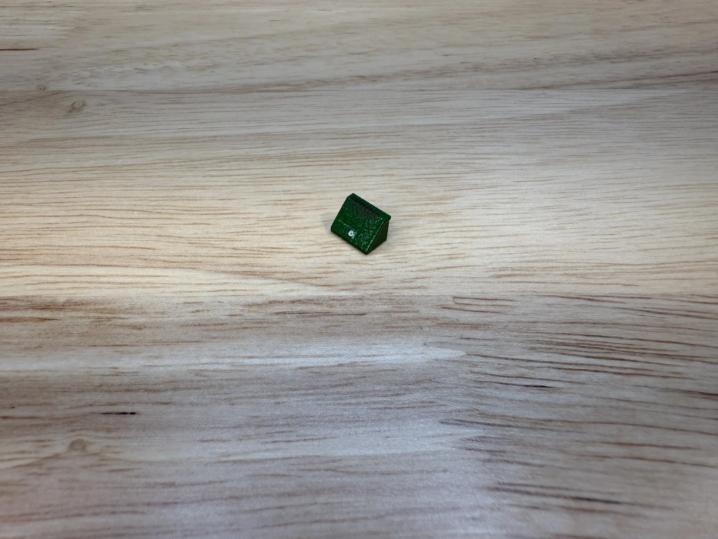 1/64 Scale 30" Montezuma Triangle Tool Box (Black, Green, or Red)