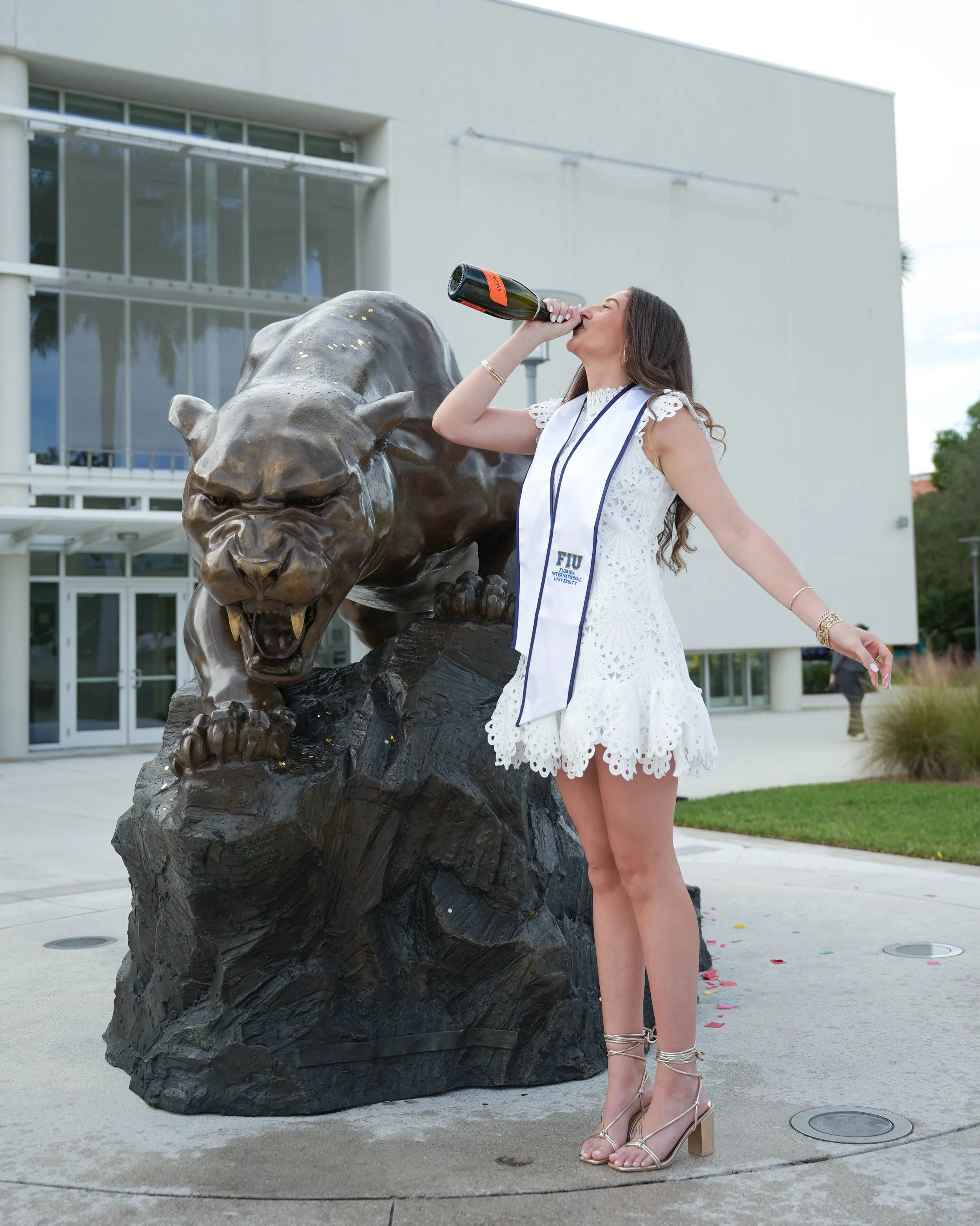 Alex Salazar_Grad Pictures-114.JPG