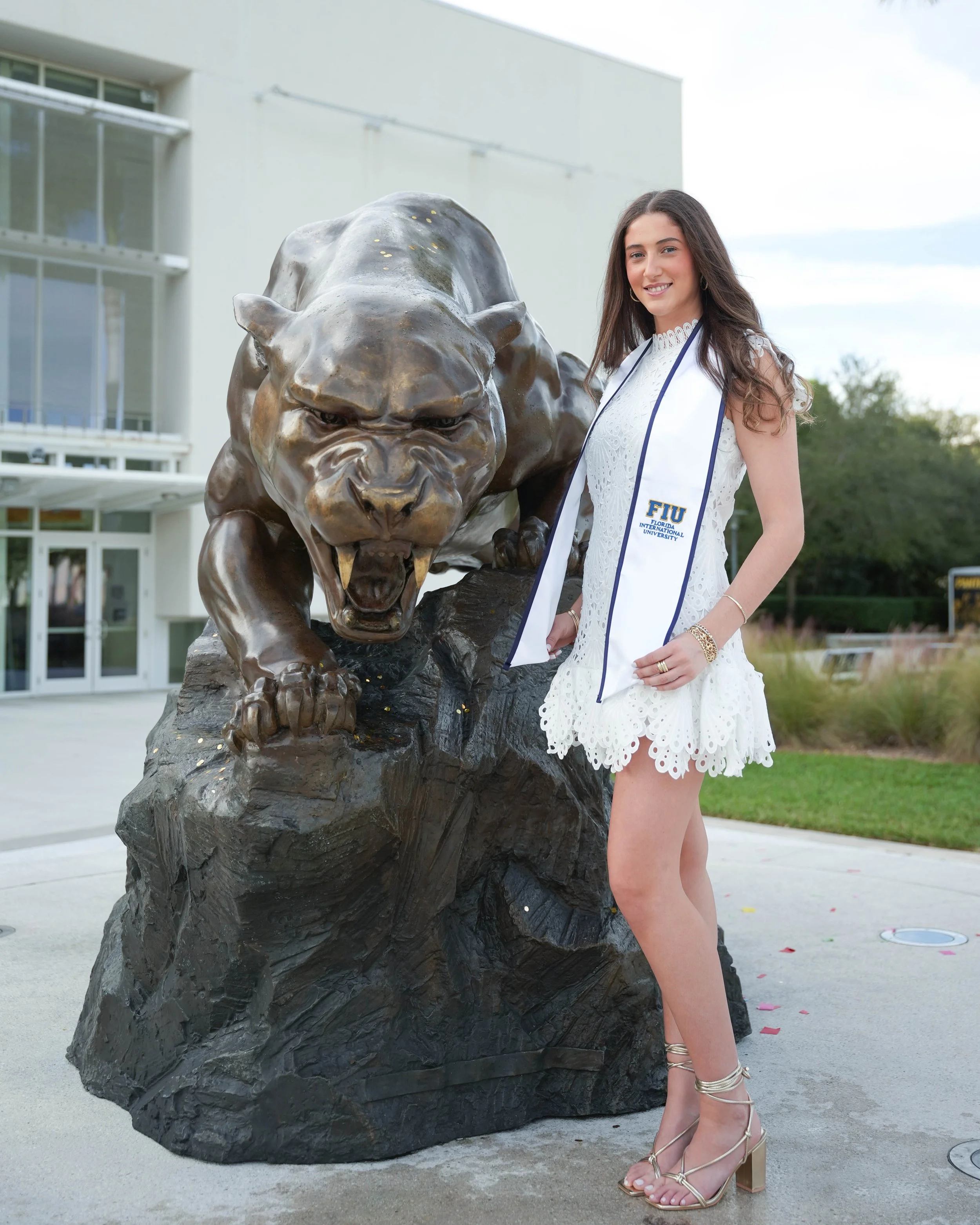 Alex Salazar_Grad Pictures-106.JPG