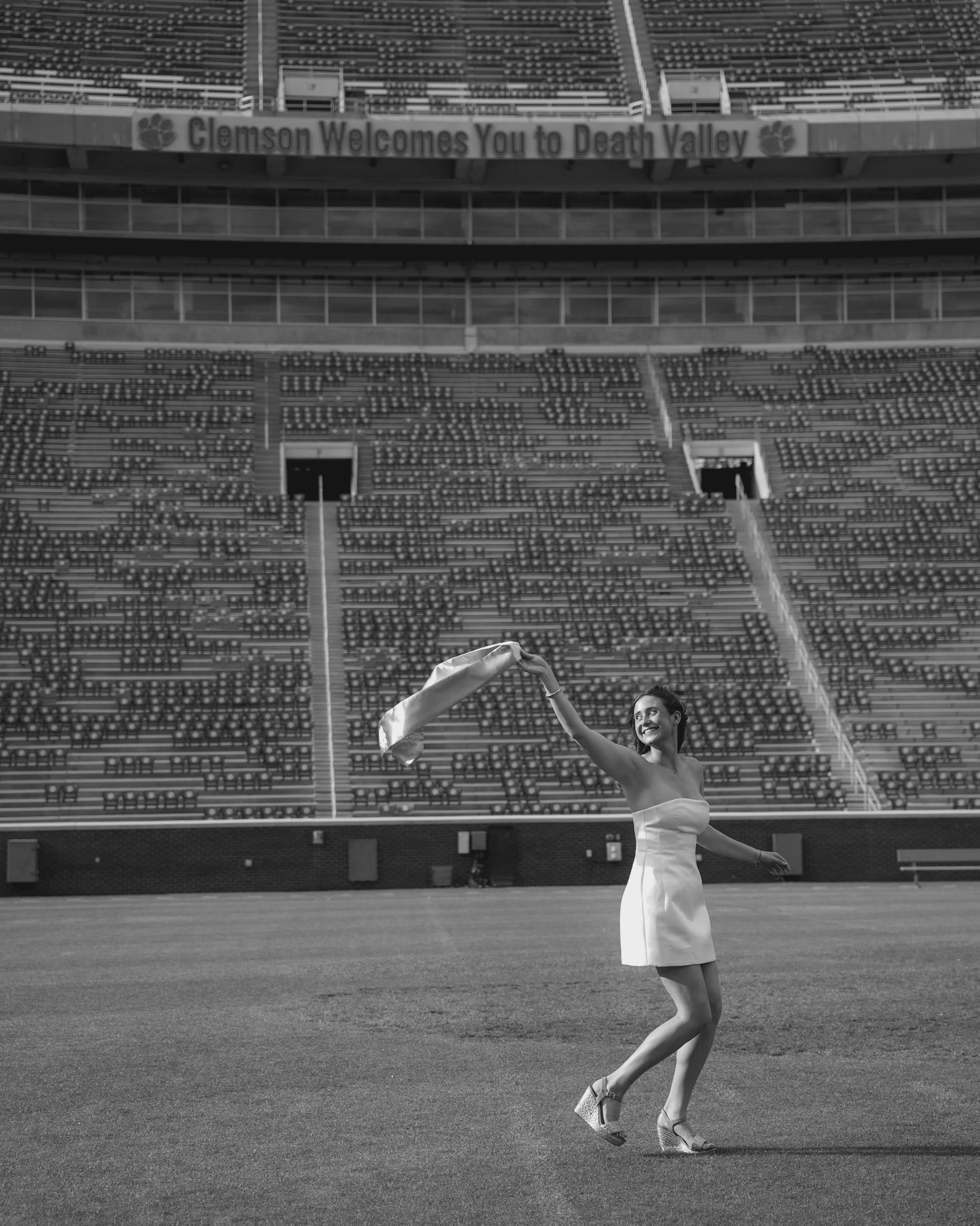 Ava Magliocchetti 2026 Grad Photo_SAP-181.JPG