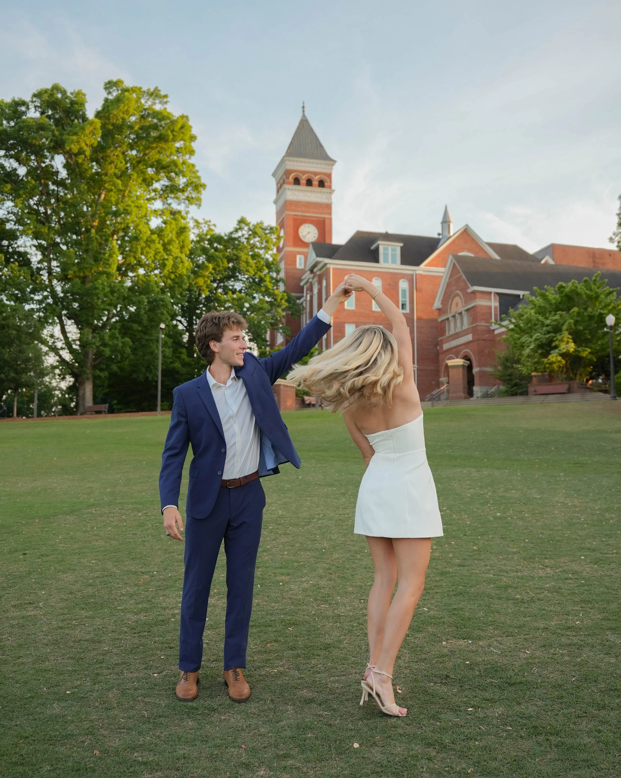 Claire&BessClemson2026GradPhotos_SAP-234.JPG