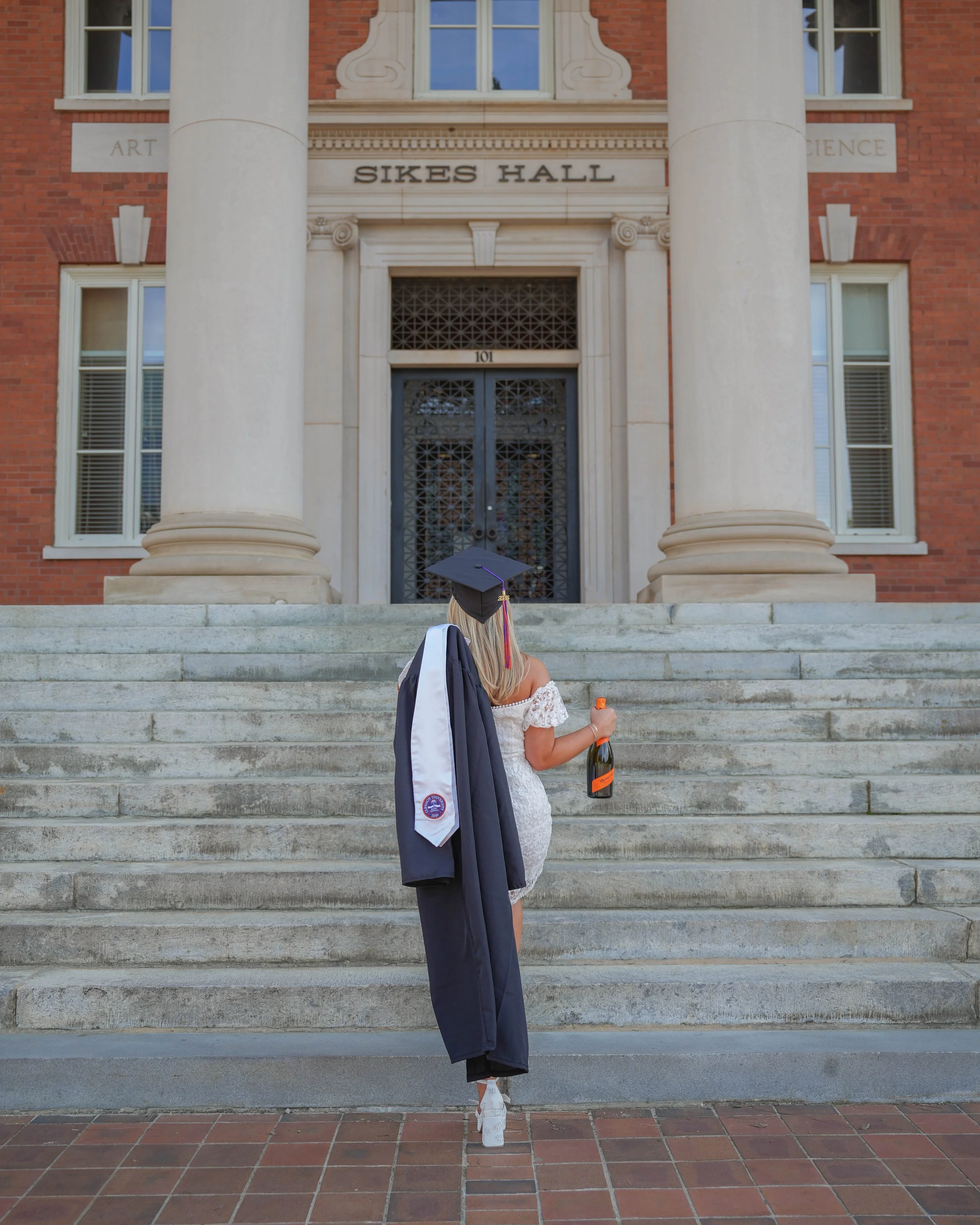 HadleyDarrell2026GradPhoto_SAP-62.JPG
