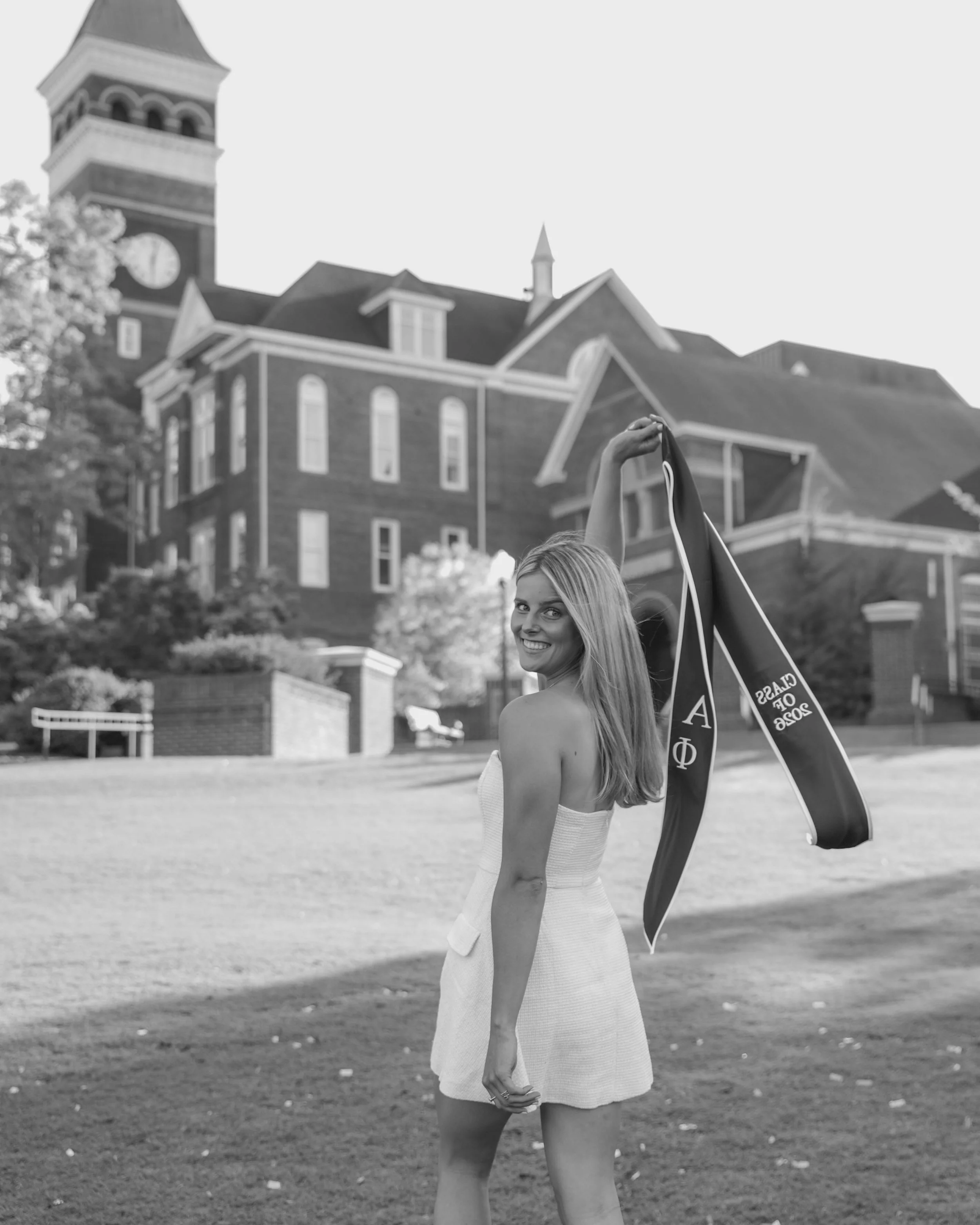 AlexaGarrity2026GradPhoto_SAP-173.JPG