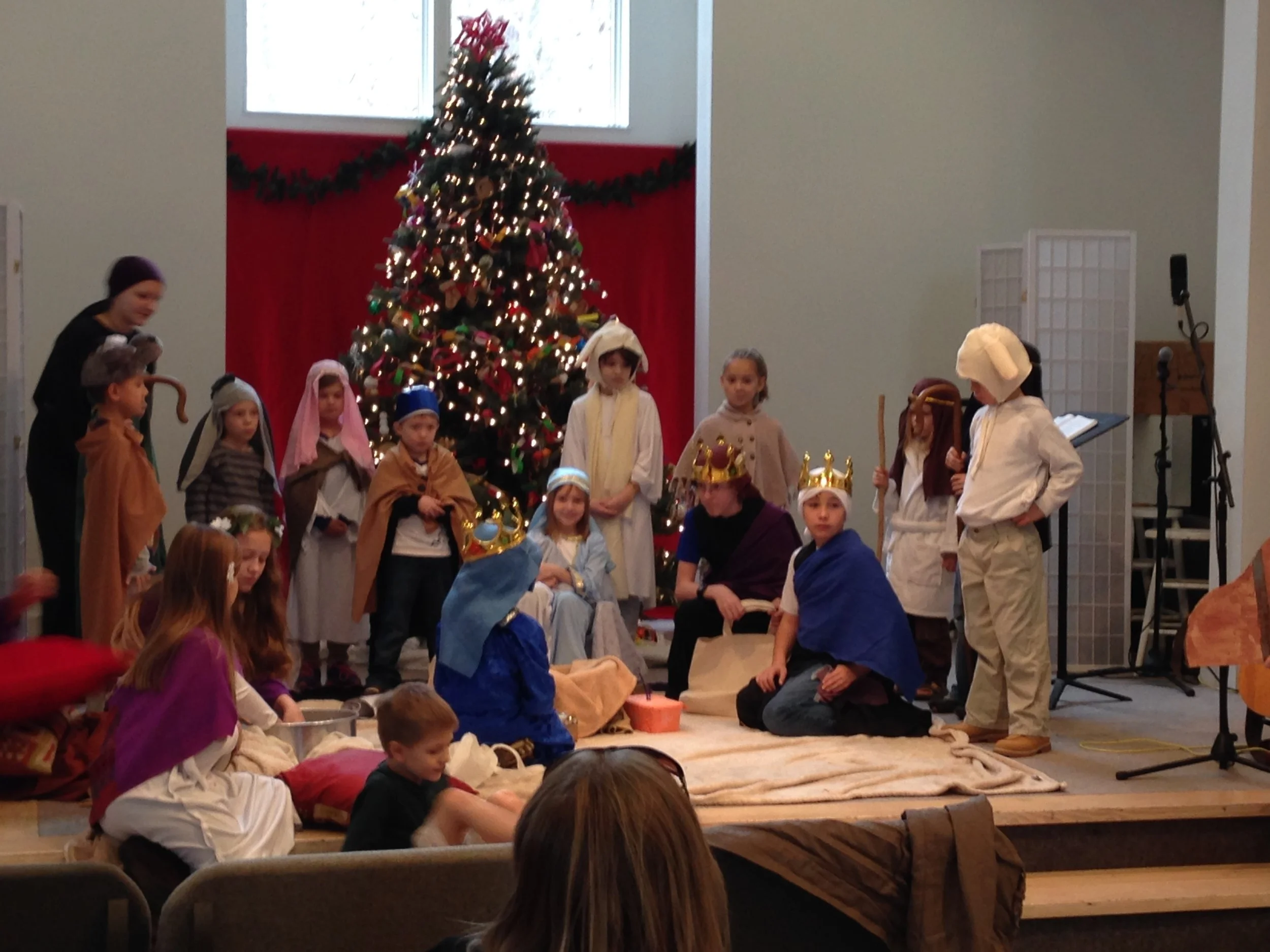 christmas eve manger.JPG