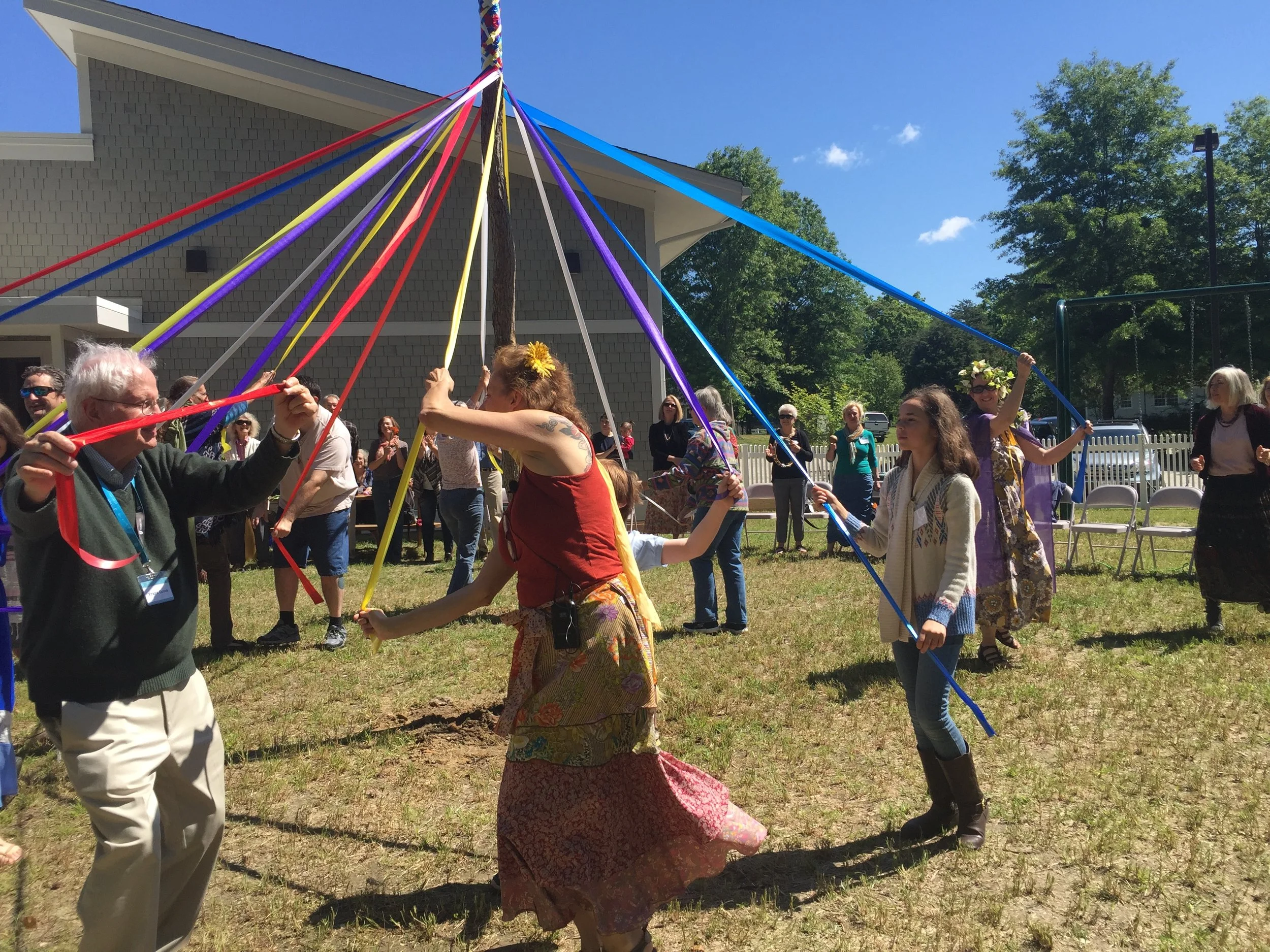 maypole in motion 5.JPG