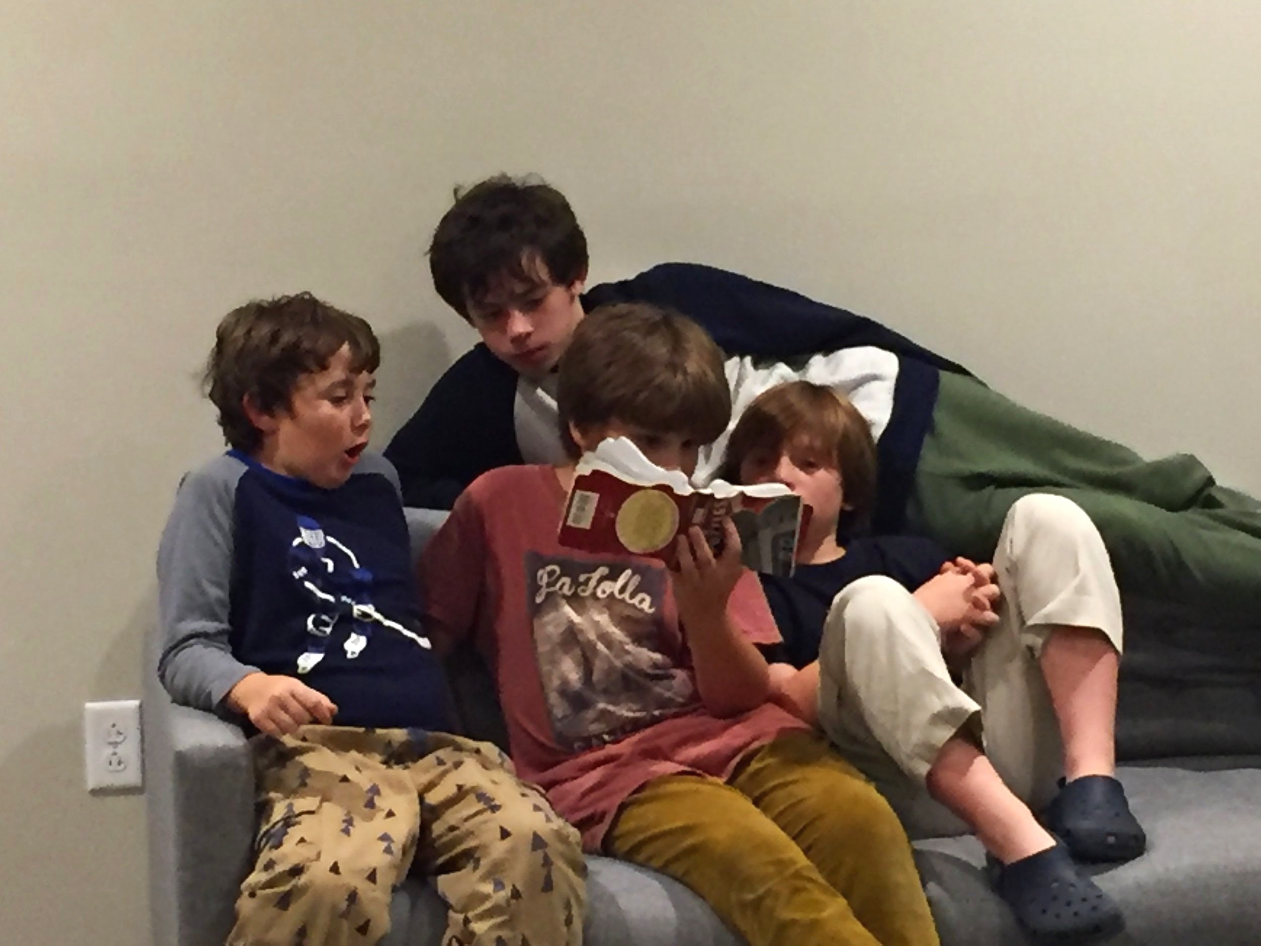 four+boys+reading.jpg