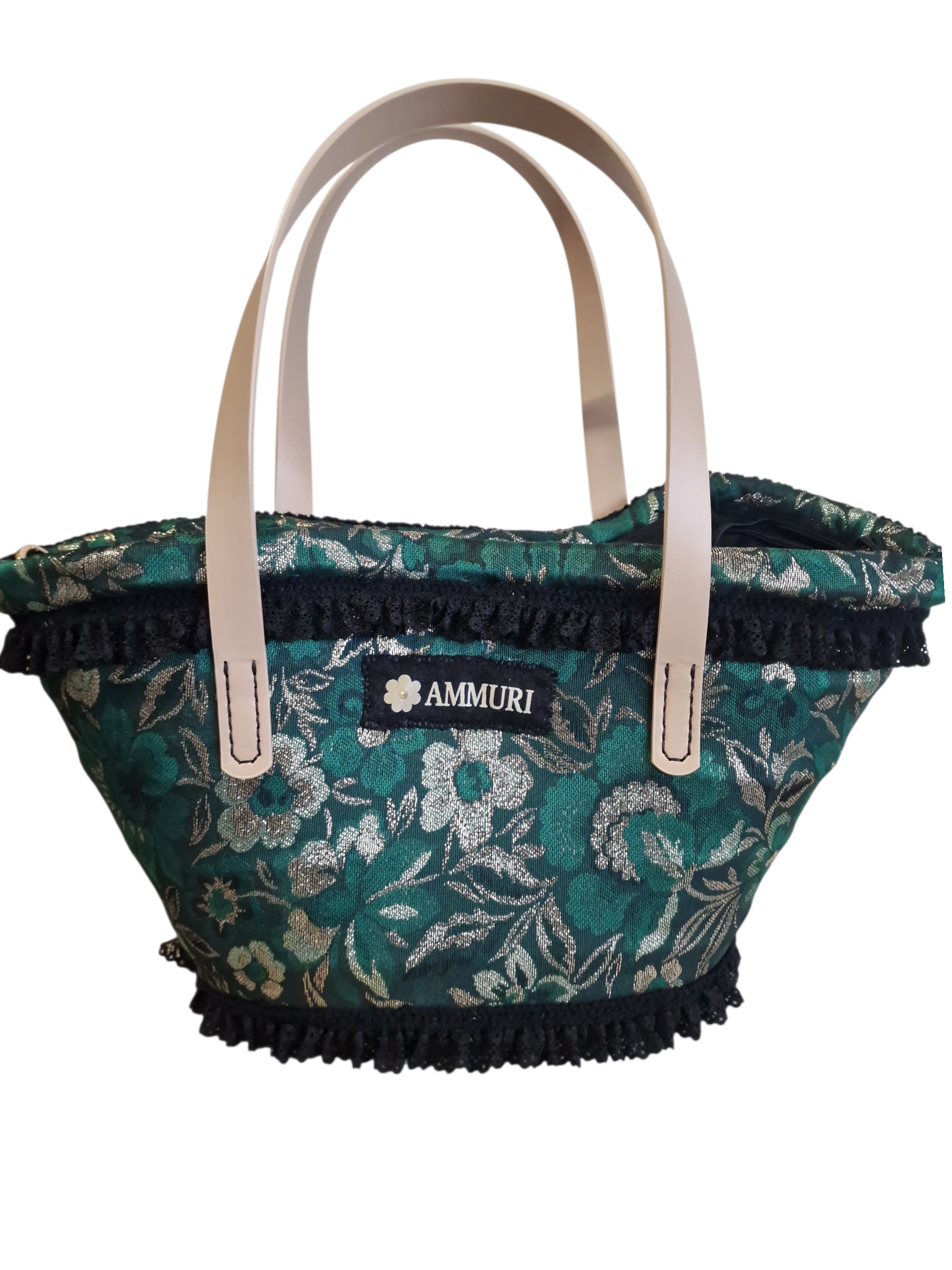 Vista frontale della coffa siciliana artigianale Monreale realizzata a mano in Sicilia