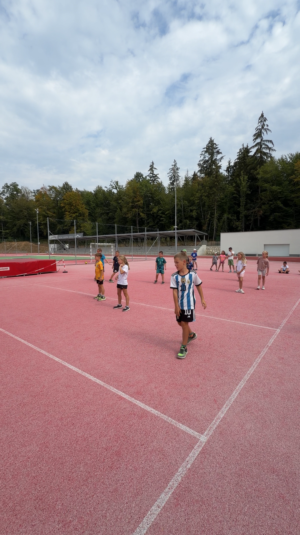 Akademija ŠAPA - vadba za otroke in programi za odrasle - nogomet, gibanje, plavanje, osebno trenerstvo, hujšanje, učenje plavanja, vadba za seniorje oz. starejše - Ivančna Gorica, Višnja Gora, Šentvid pri Stični, Zagradec, Veliki Gaber, Ljubljana