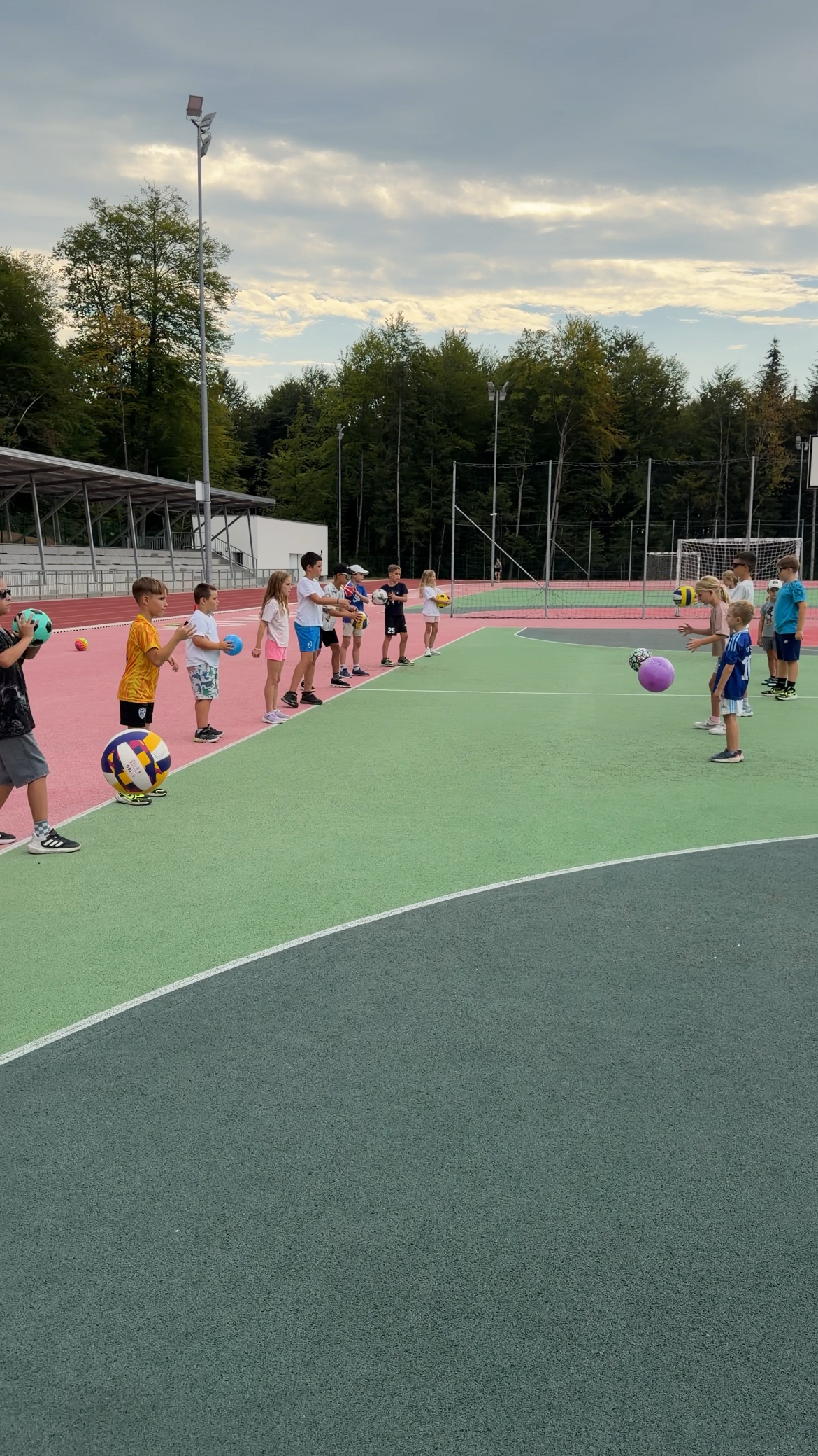 Akademija ŠAPA - vadba za otroke in programi za odrasle - nogomet, gibanje, plavanje, osebno trenerstvo, hujšanje, učenje plavanja, vadba za seniorje oz. starejše - Ivančna Gorica, Višnja Gora, Šentvid pri Stični, Zagradec, Veliki Gaber, Ljubljana