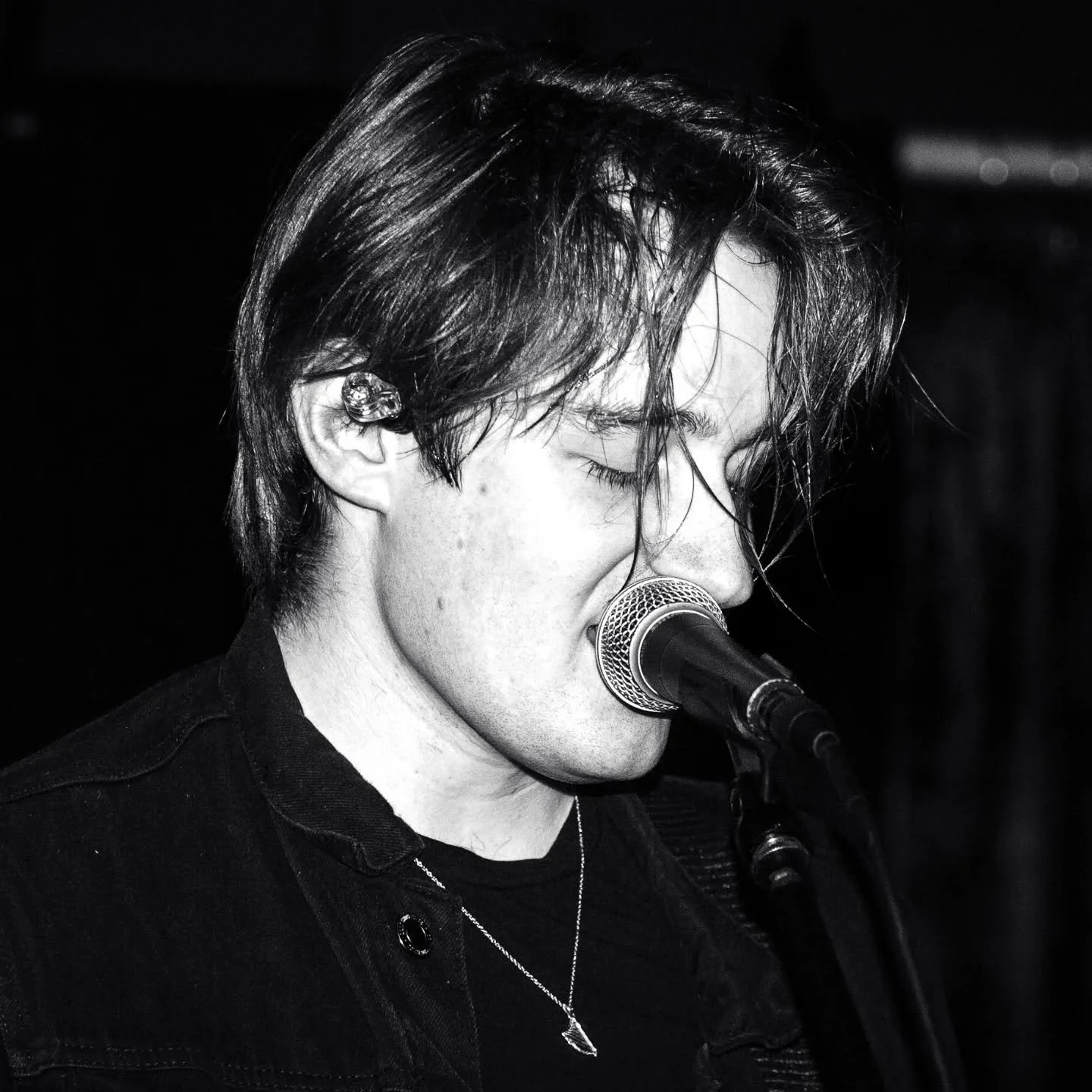 If there was lightning in me, you know who it was for....

📷 @maxduncanphotography 

#fontainesdc #catfishandthebottlemen #overpass #indierock