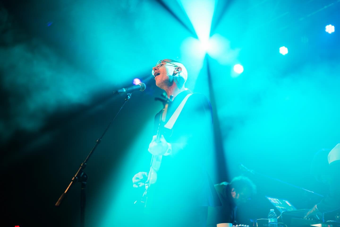 Move your feet and fall in love&hellip; HELLOGOODBYE &hellip;and honestly everything in between 💕

Ready to discover something new? Find us vibing near the stage left bars. See you there!
 Xtina&rsquo;s Infinite Playlist

#livemusic #music #concert 